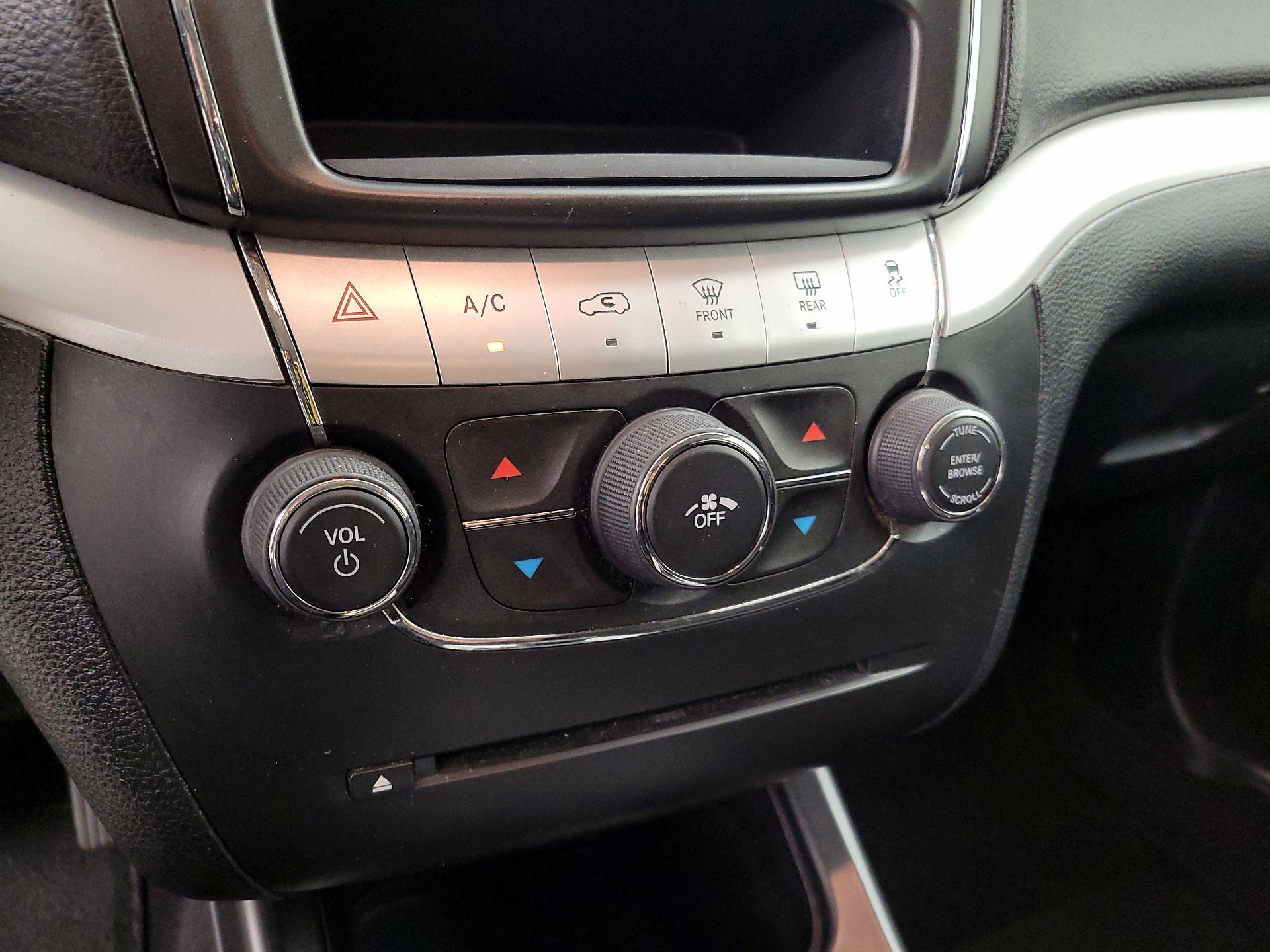 Thumbnail: 2019 Dodge Journey - 16