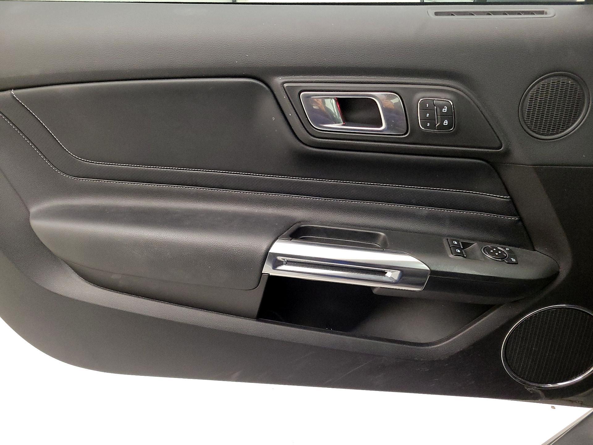 Thumbnail: 2020 Ford Mustang - 12