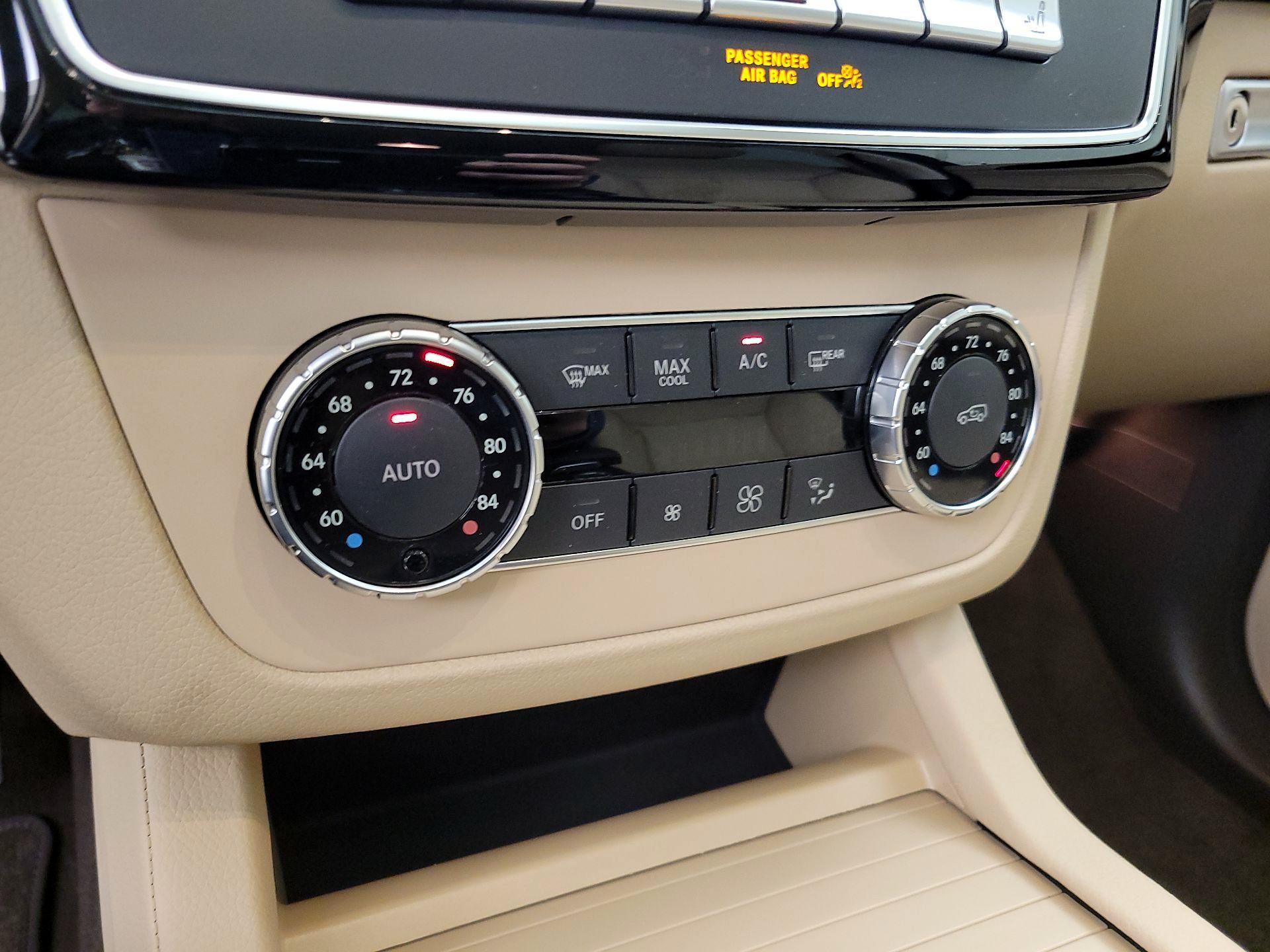 Thumbnail: 2016 Mercedes-Benz GLE - 17