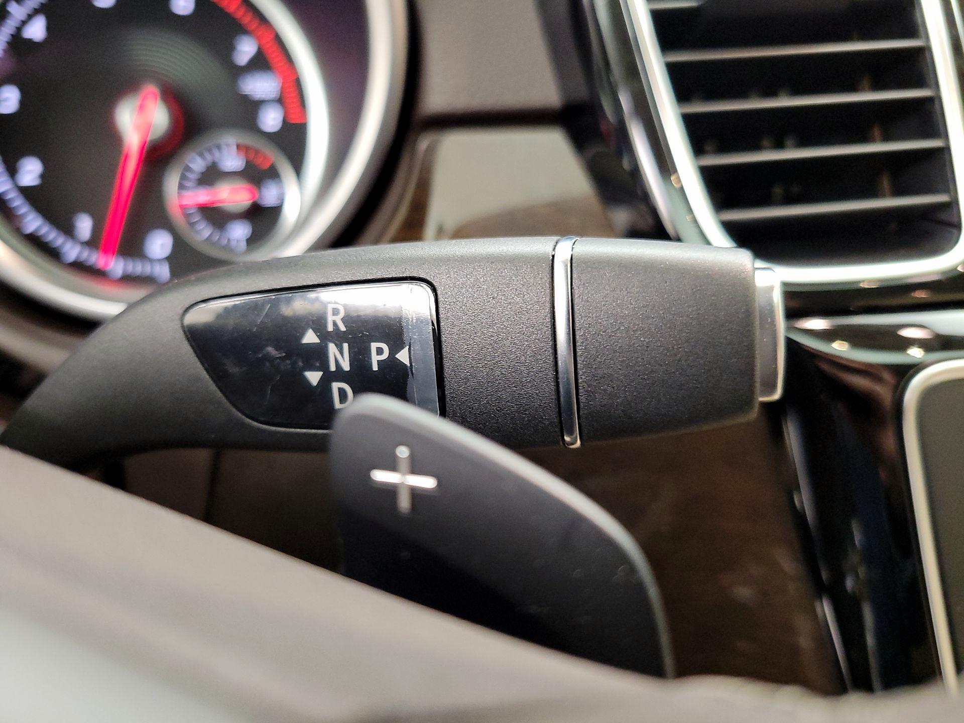 Thumbnail: 2016 Mercedes-Benz GLE - 18