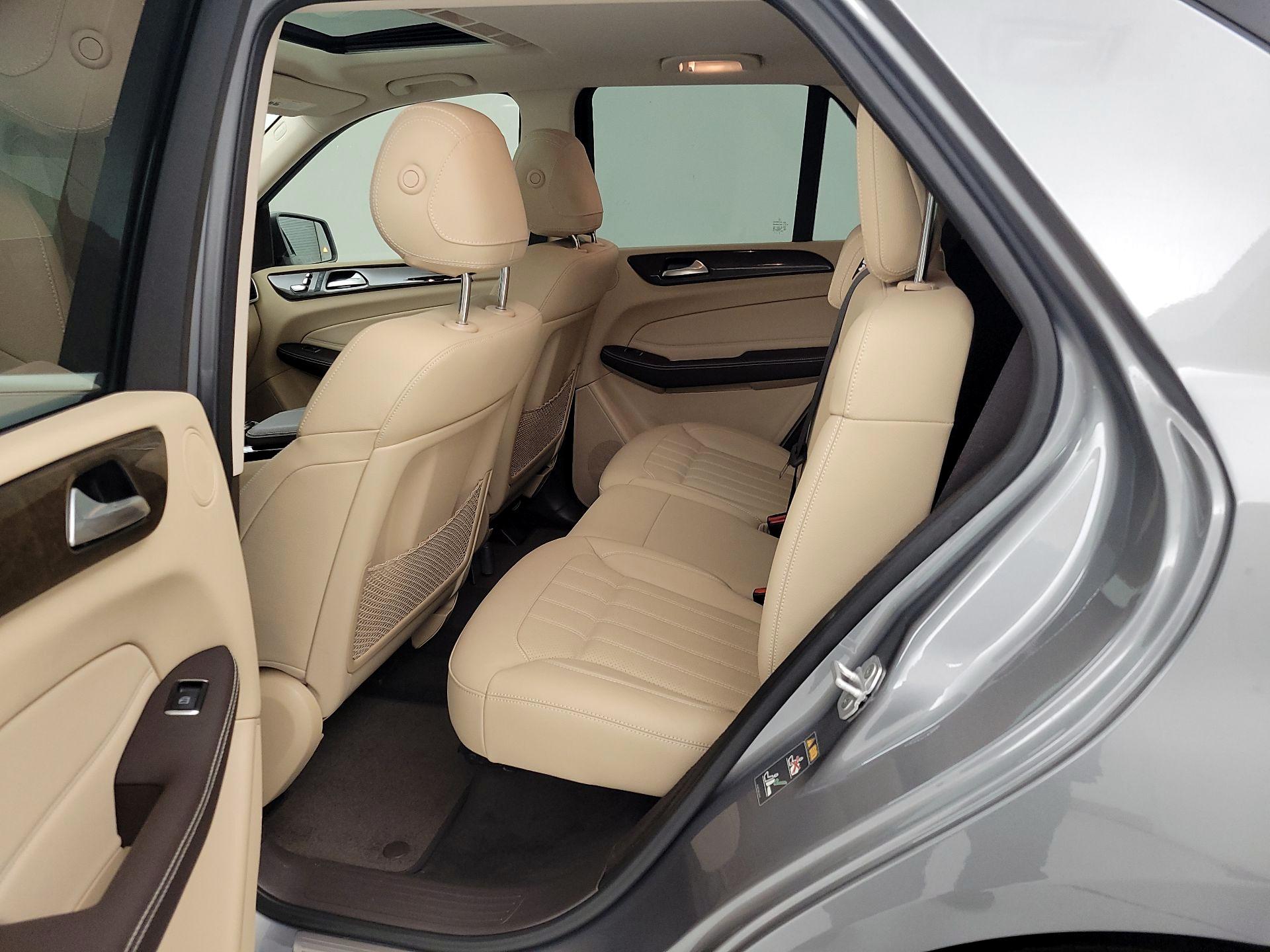 Thumbnail: 2016 Mercedes-Benz GLE - 20