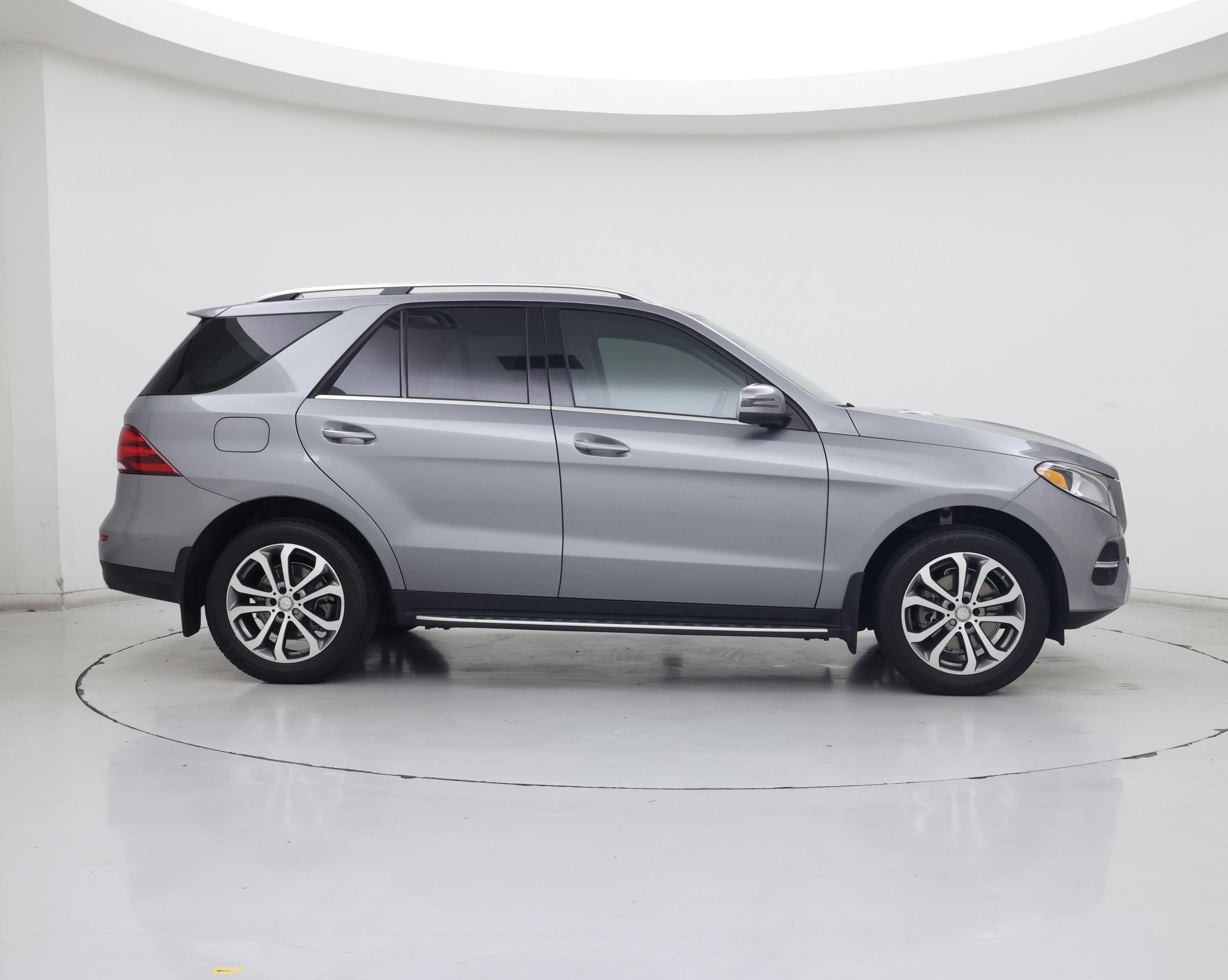 Thumbnail: 2016 Mercedes-Benz GLE - 7