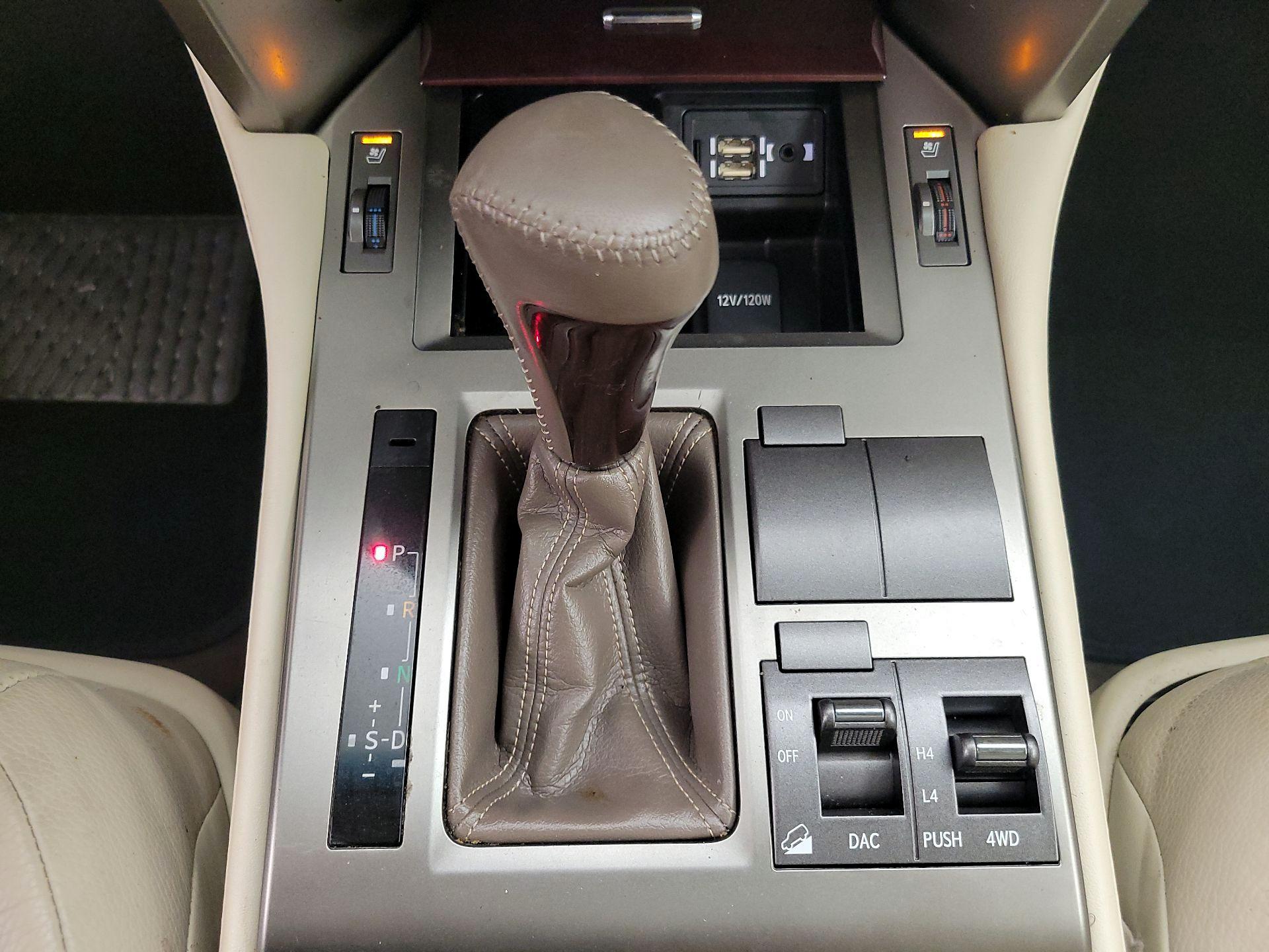 Thumbnail: 2016 Lexus GX - 18