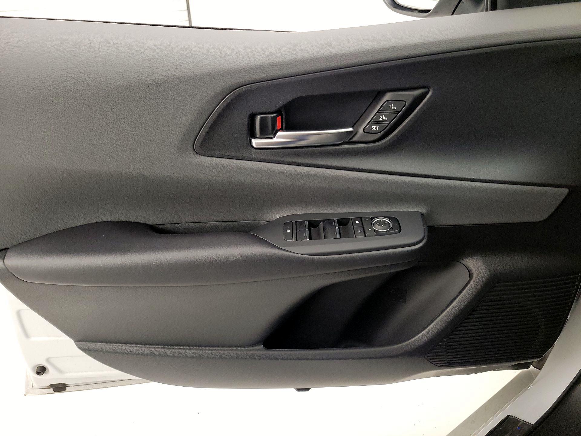 Thumbnail: 2024 Toyota Prius - 12