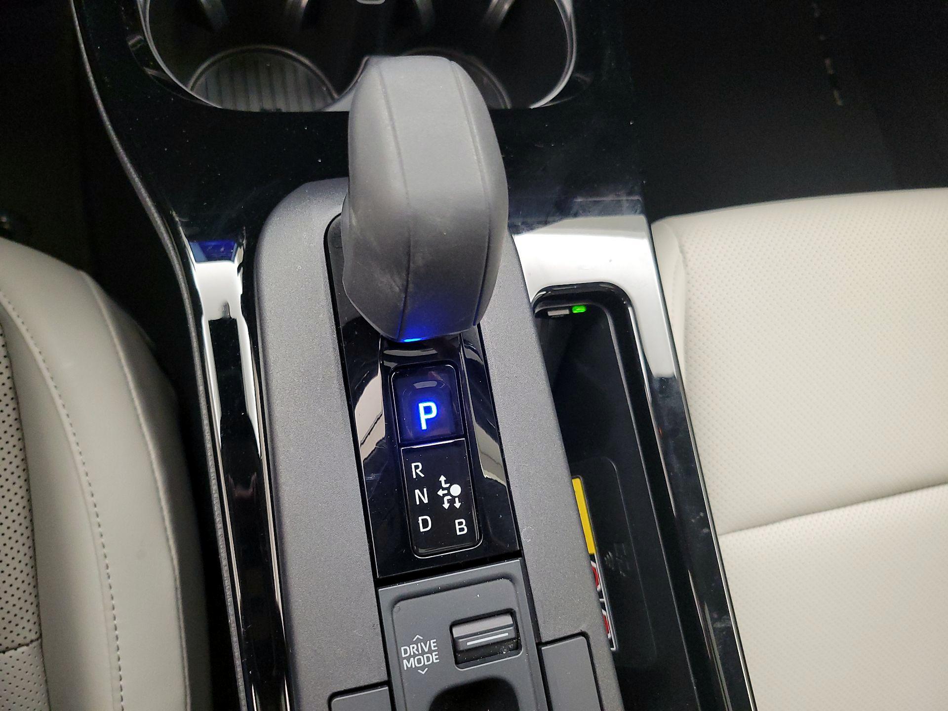 Thumbnail: 2024 Toyota Prius - 17