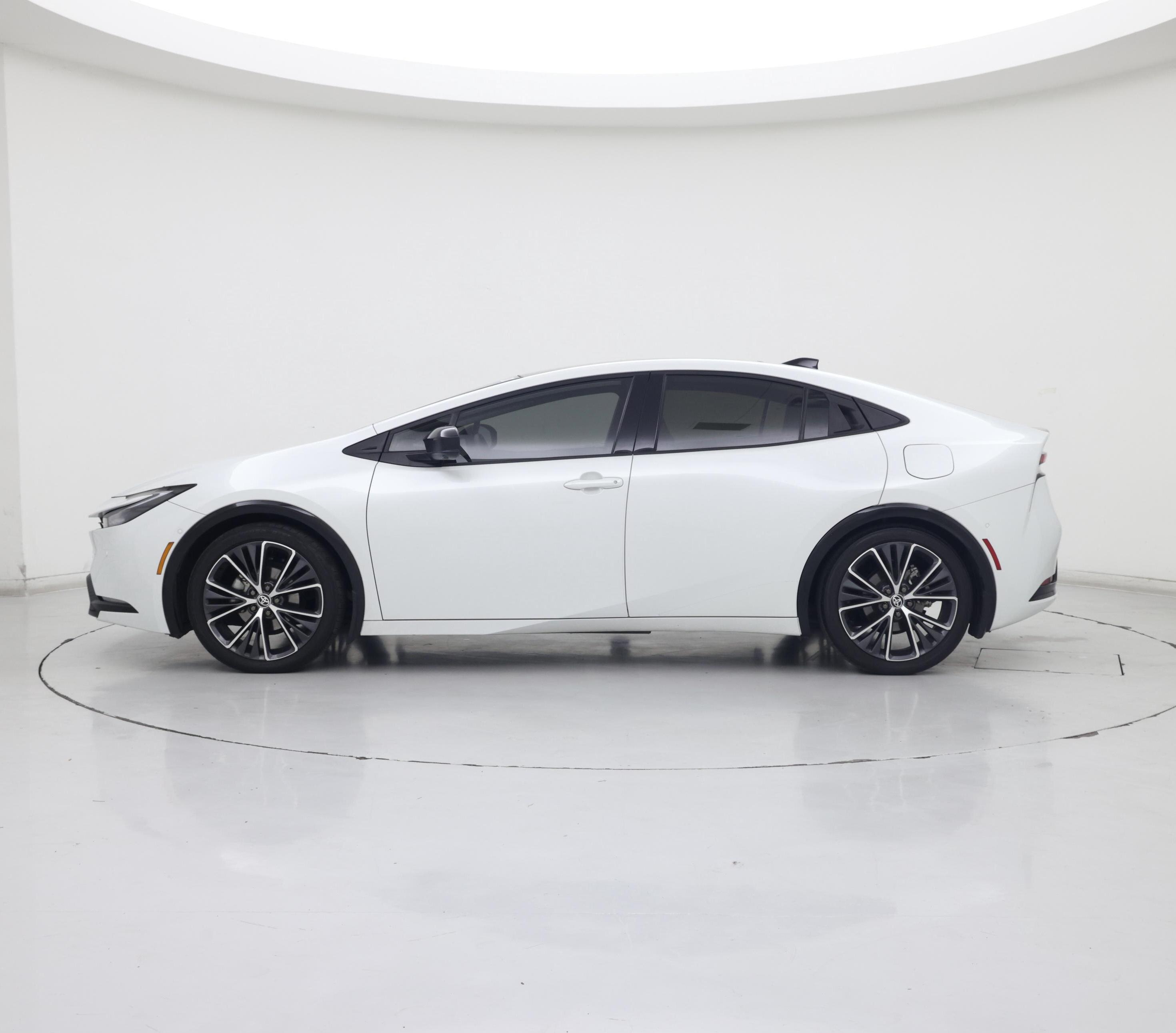 Thumbnail: 2024 Toyota Prius - 3