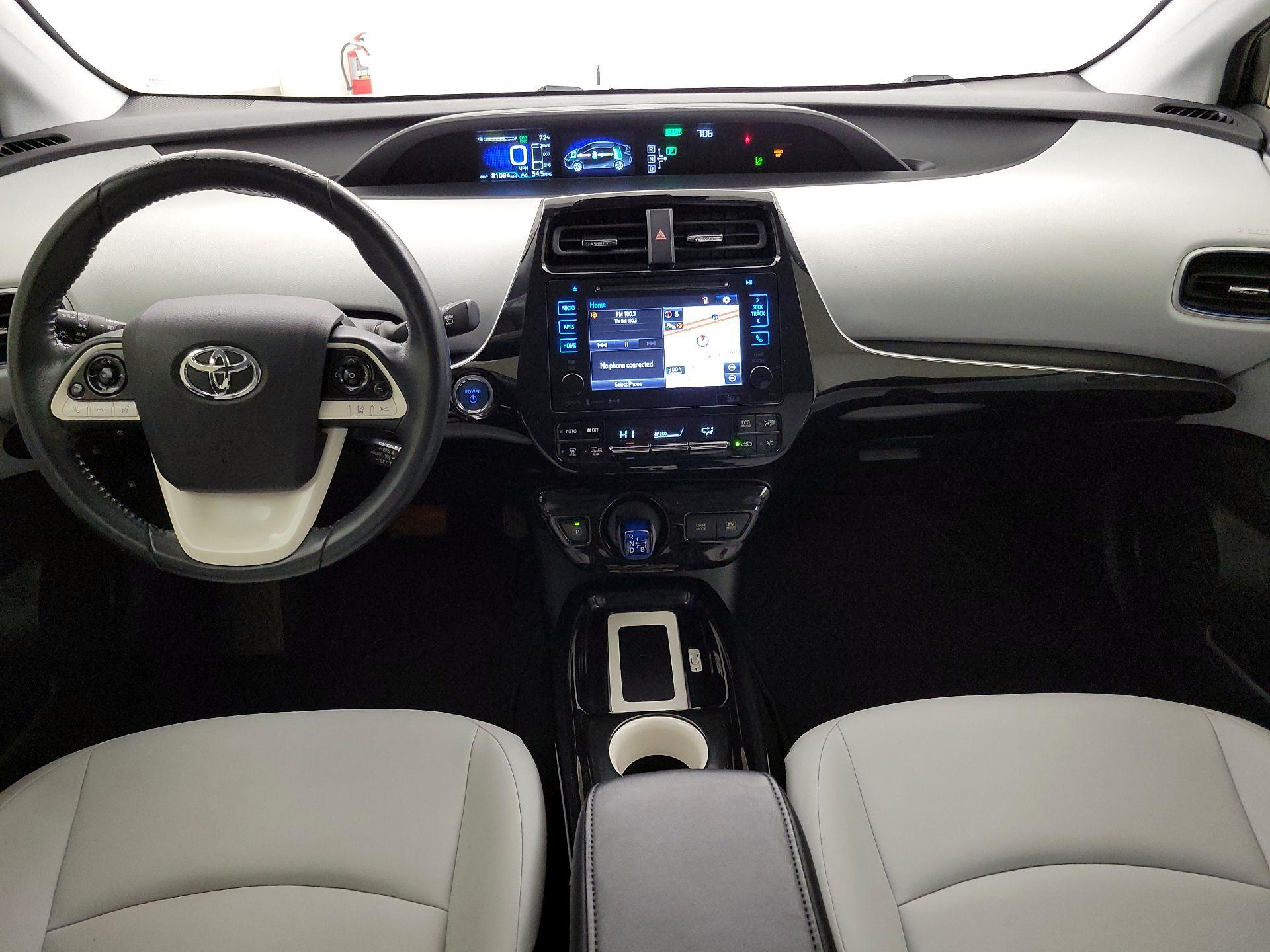 Thumbnail: 2016 Toyota Prius - 9