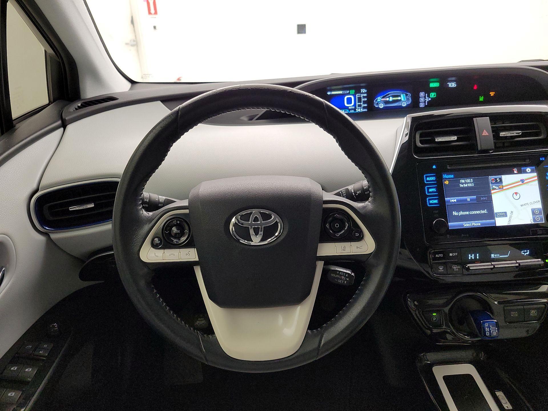 Thumbnail: 2016 Toyota Prius - 10