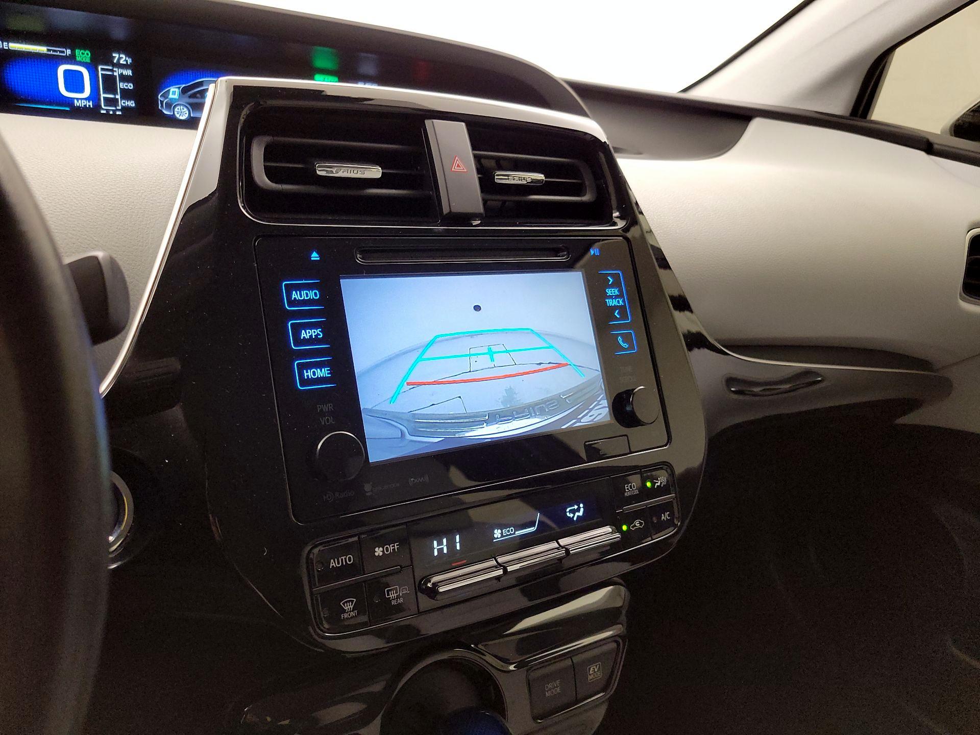 Thumbnail: 2016 Toyota Prius - 15