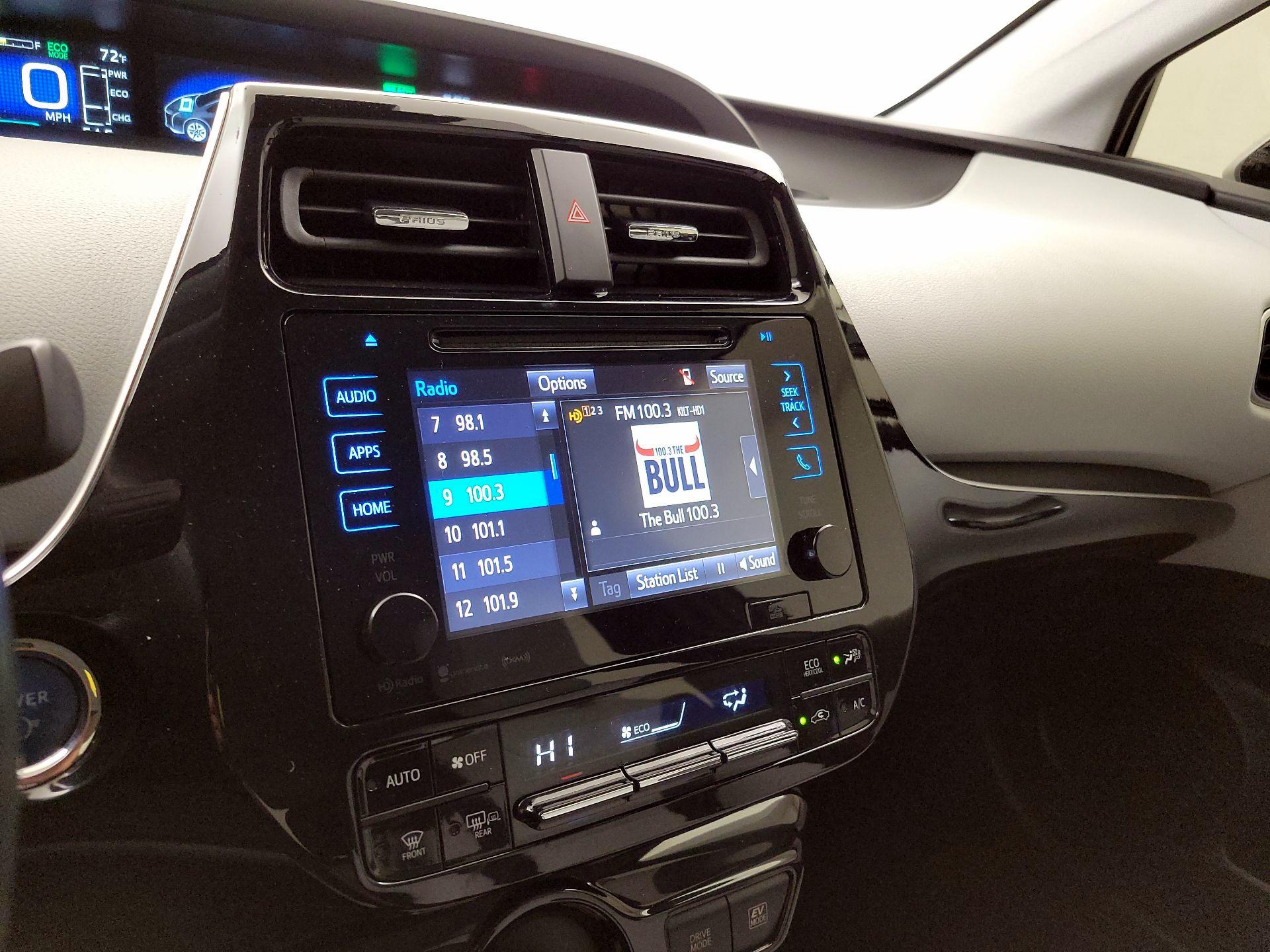 Thumbnail: 2016 Toyota Prius - 16