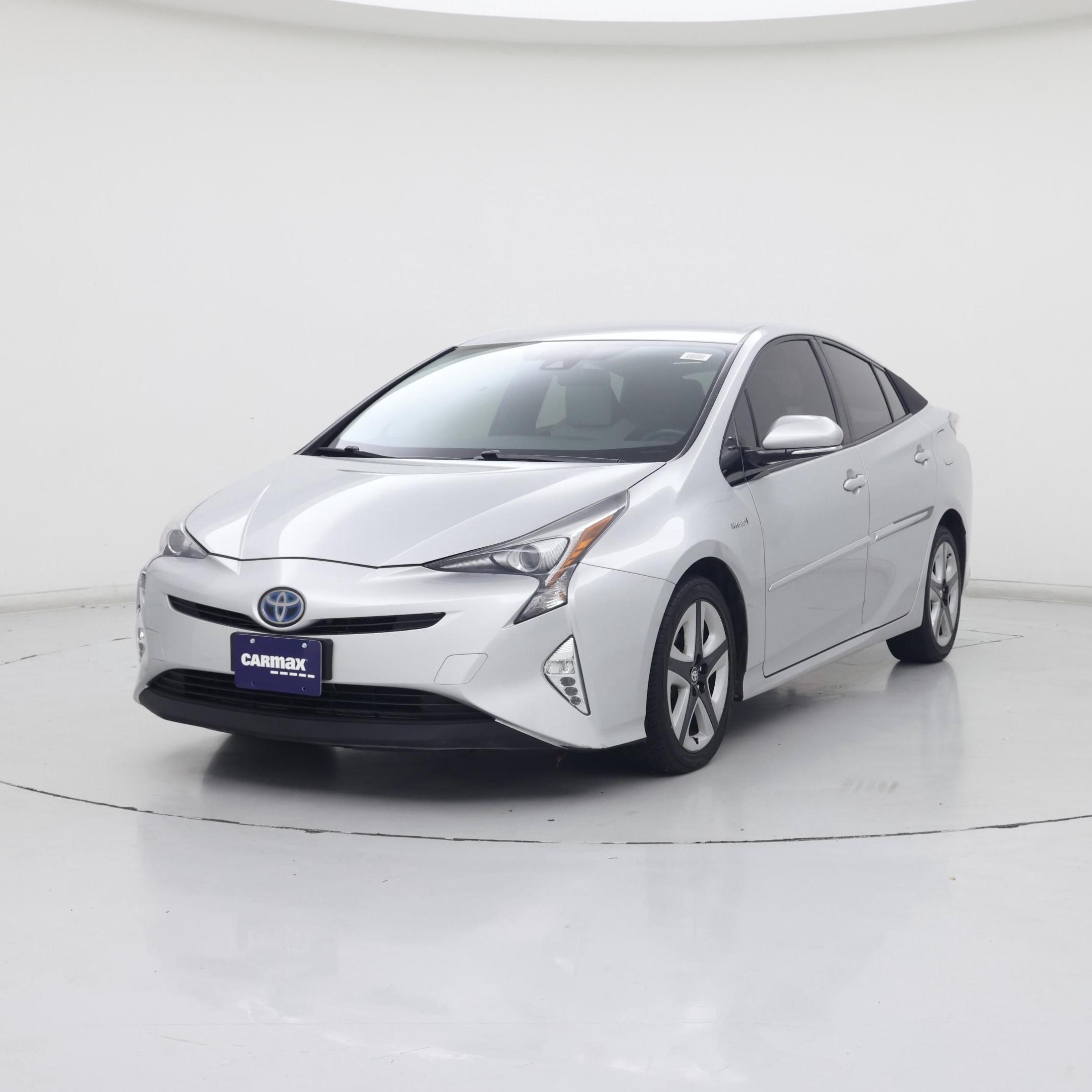 Thumbnail: 2016 Toyota Prius - 4