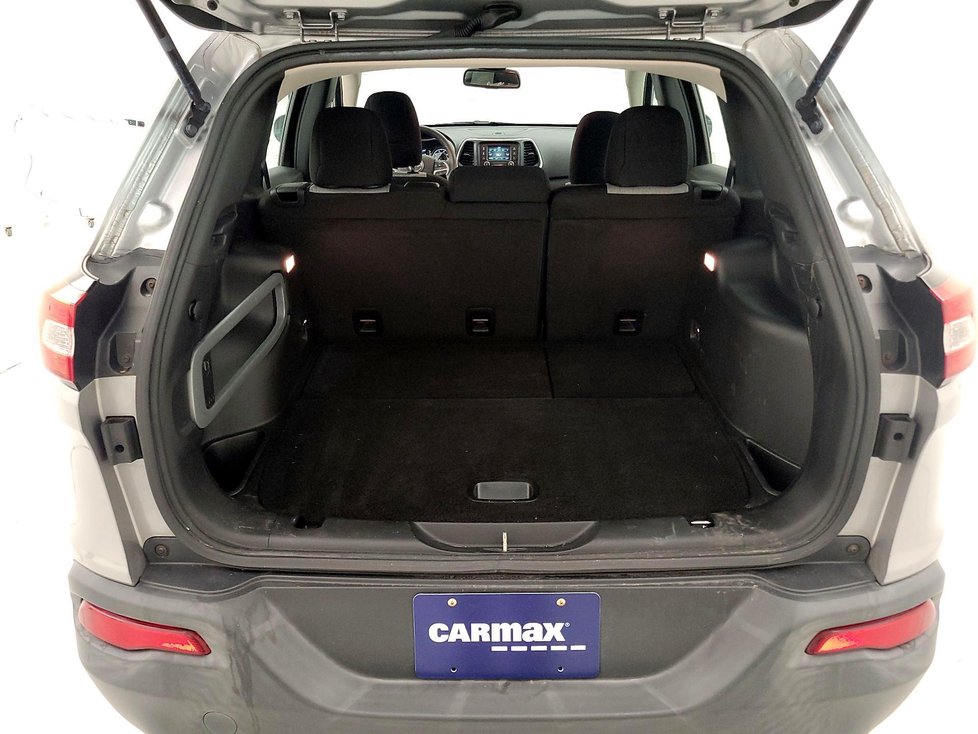 Thumbnail: 2014 Jeep Cherokee - 19