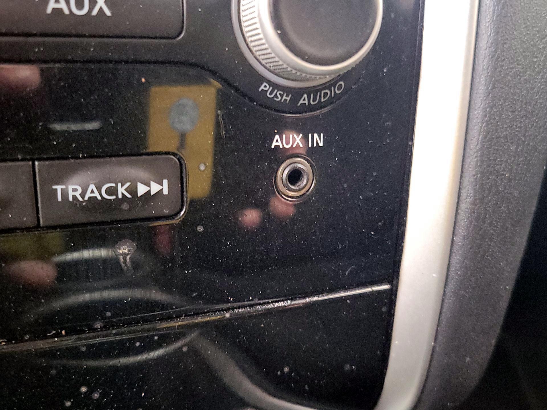 Thumbnail: 2016 Nissan Pathfinder - 17