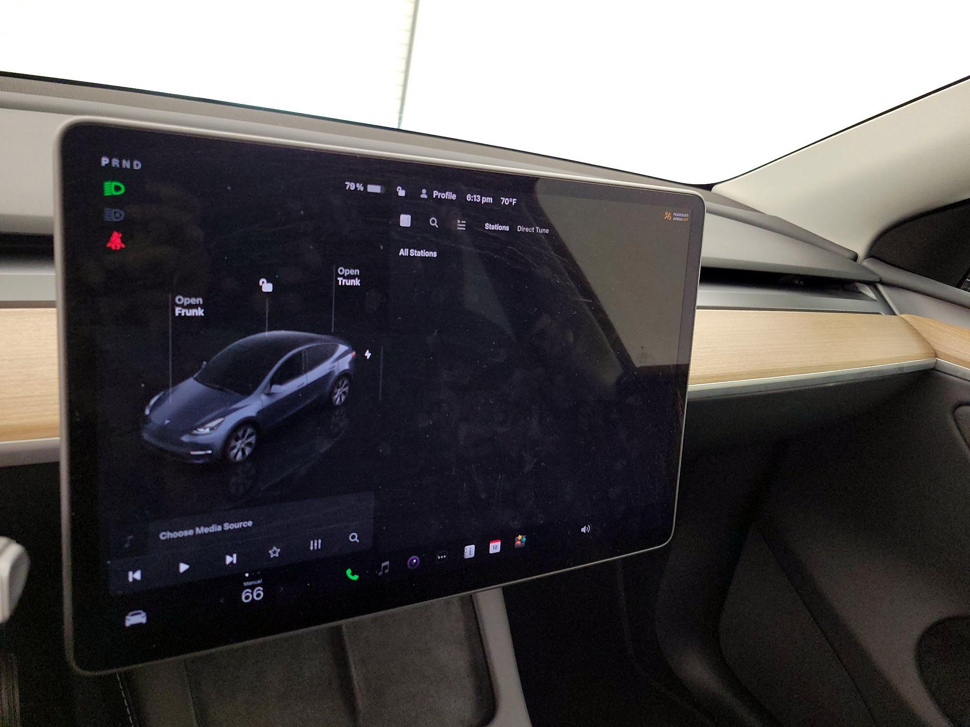 Thumbnail: 2023 Tesla Model Y - 15