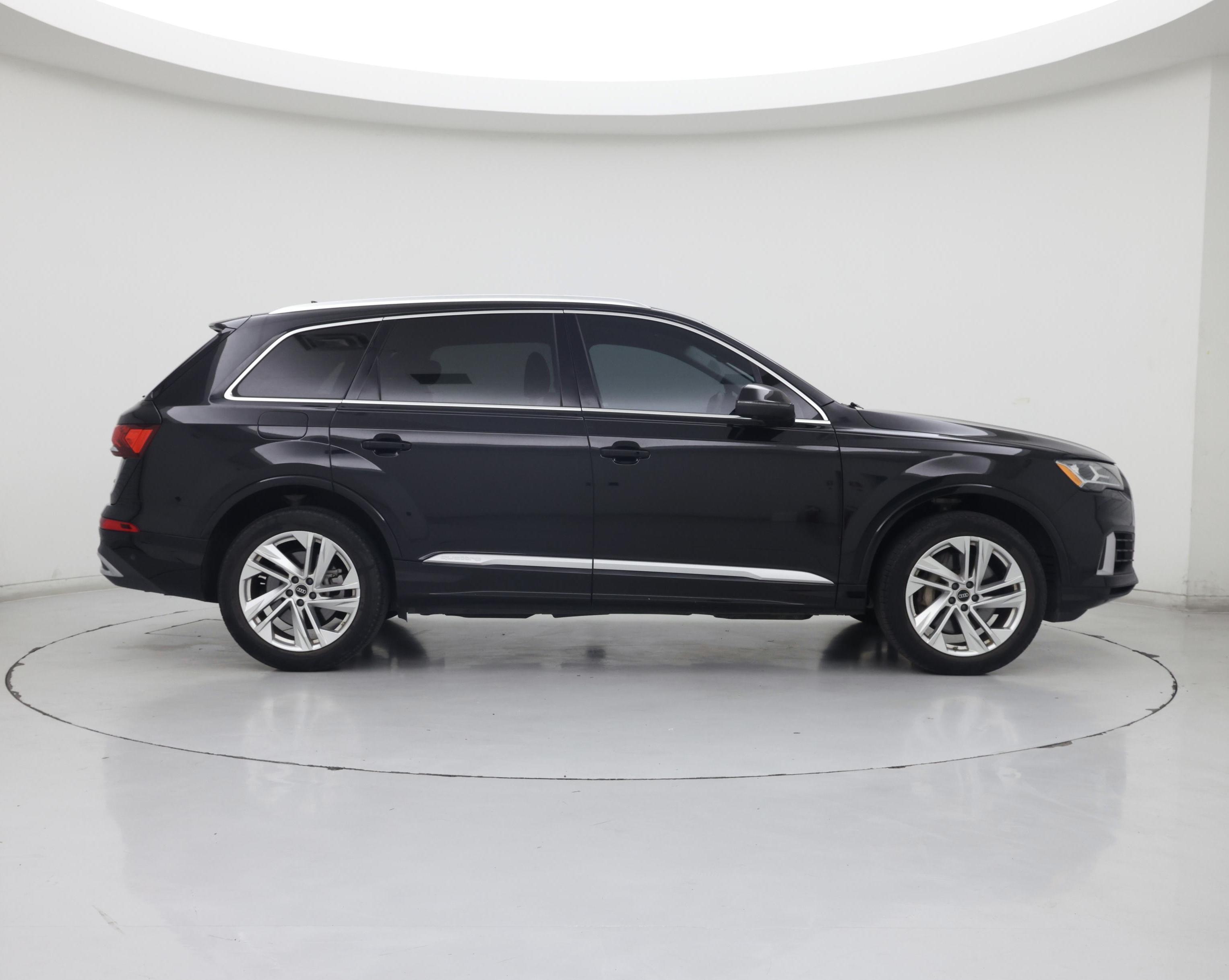 Thumbnail: 2022 Audi Q7 - 7