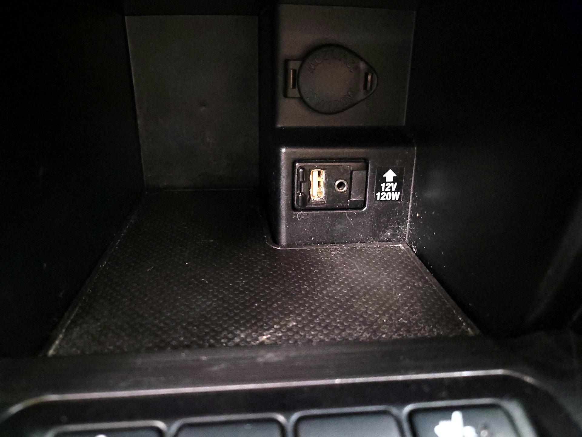 Thumbnail: 2014 Toyota Camry - 19