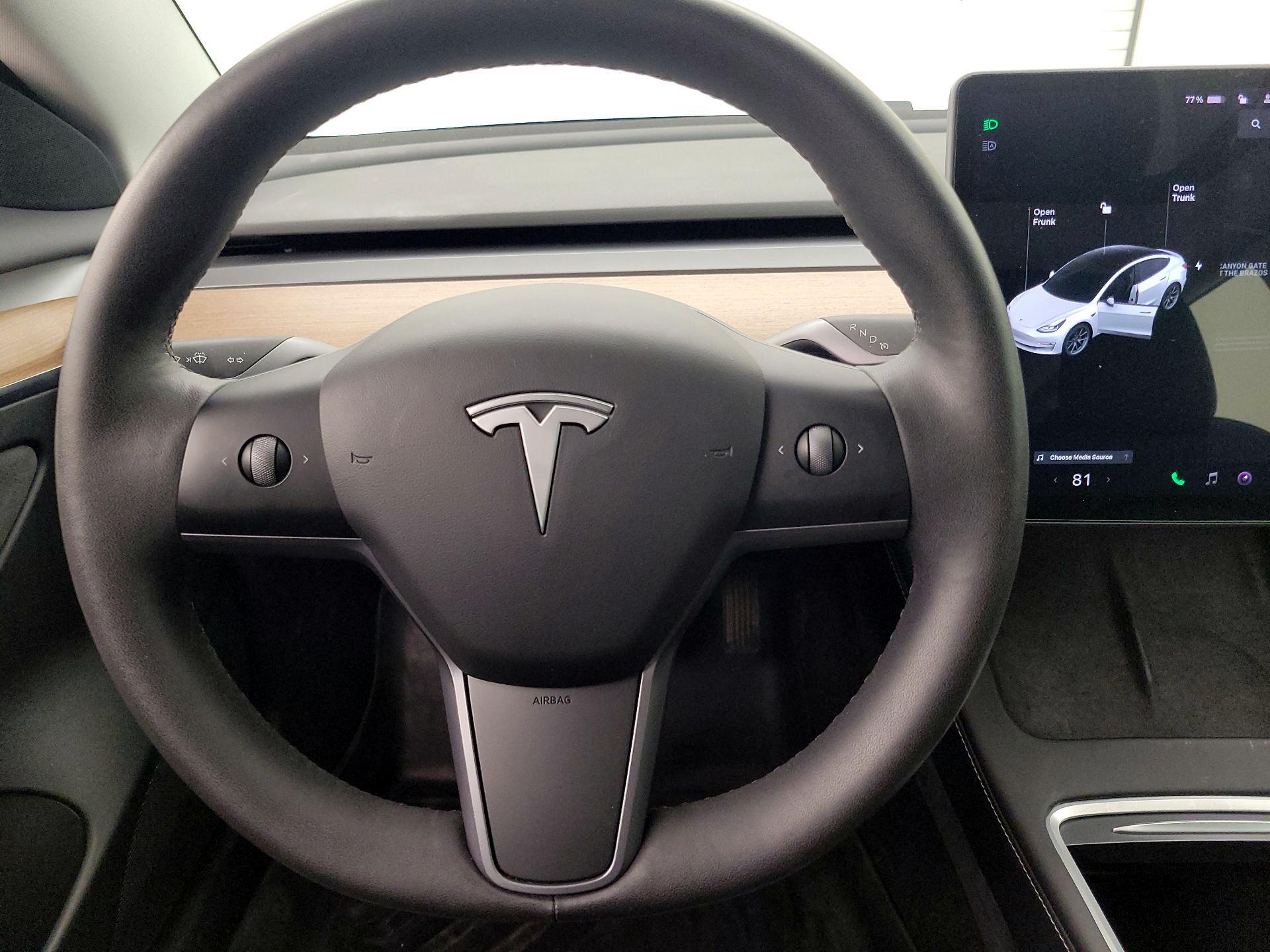 Thumbnail: 2021 Tesla Model 3 - 10