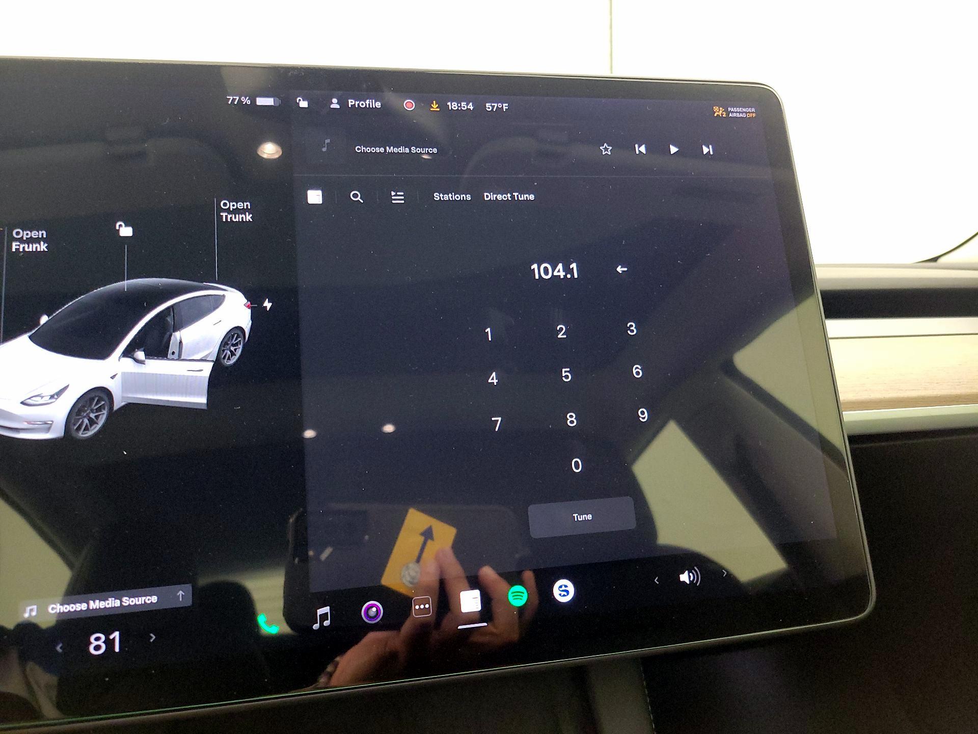 Thumbnail: 2021 Tesla Model 3 - 15