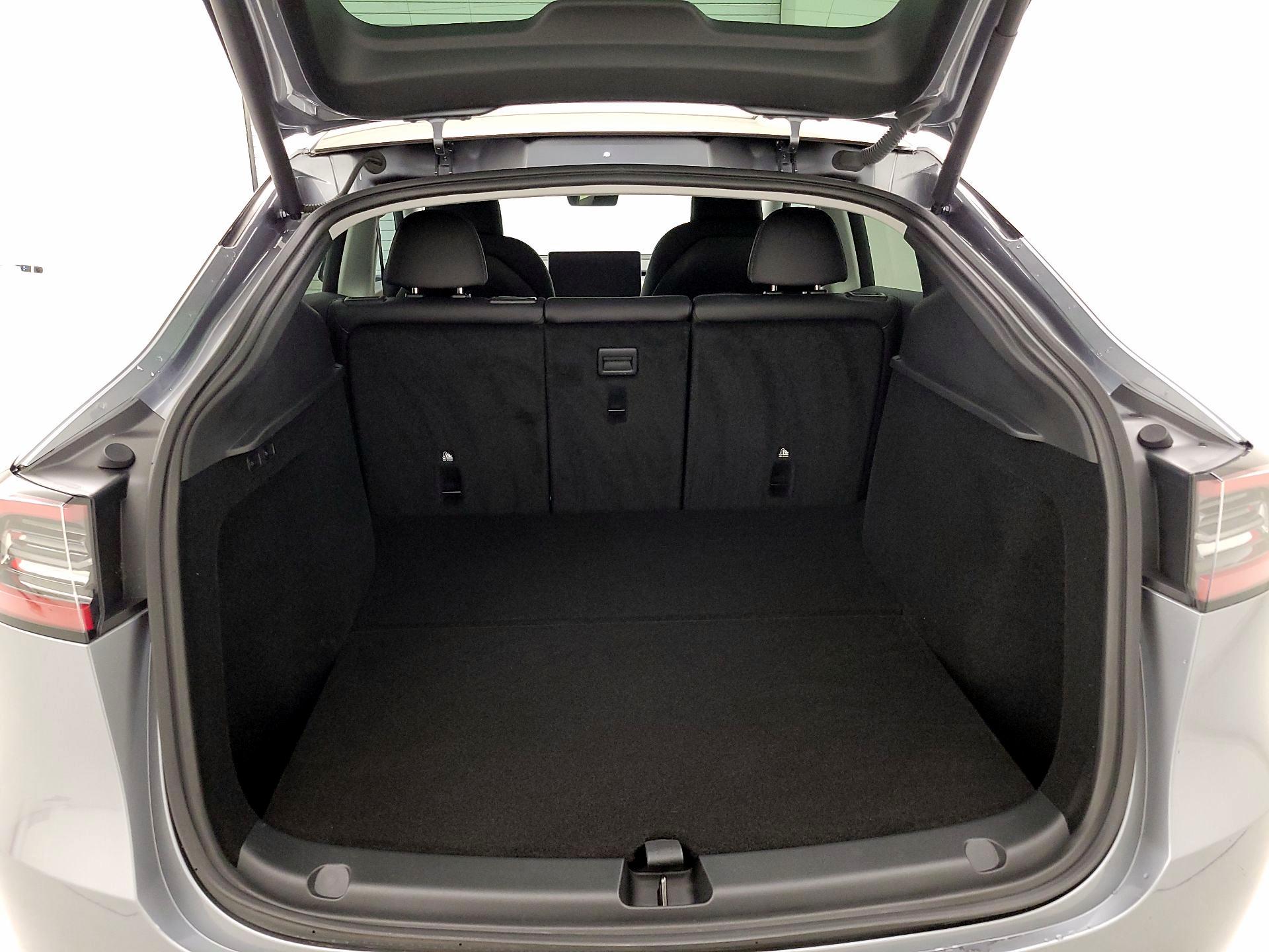 Thumbnail: 2025 Tesla Model Y - 20