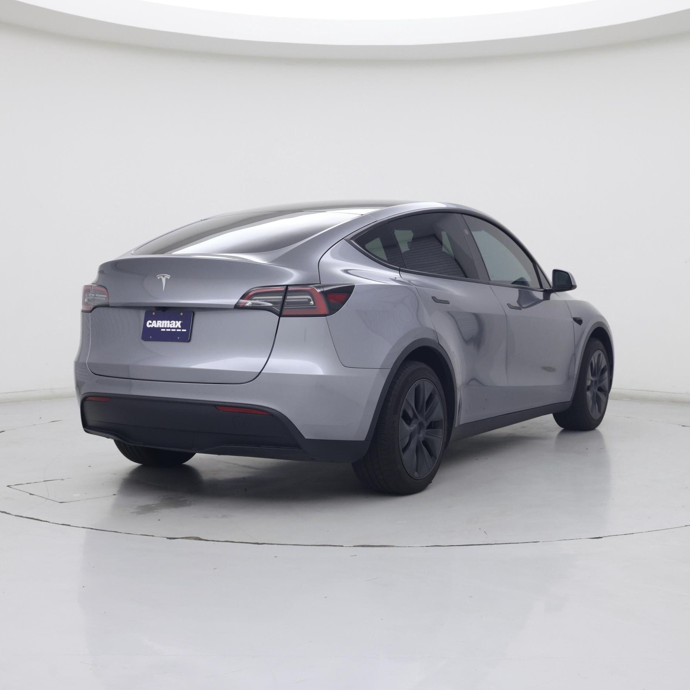 Thumbnail: 2025 Tesla Model Y - 8