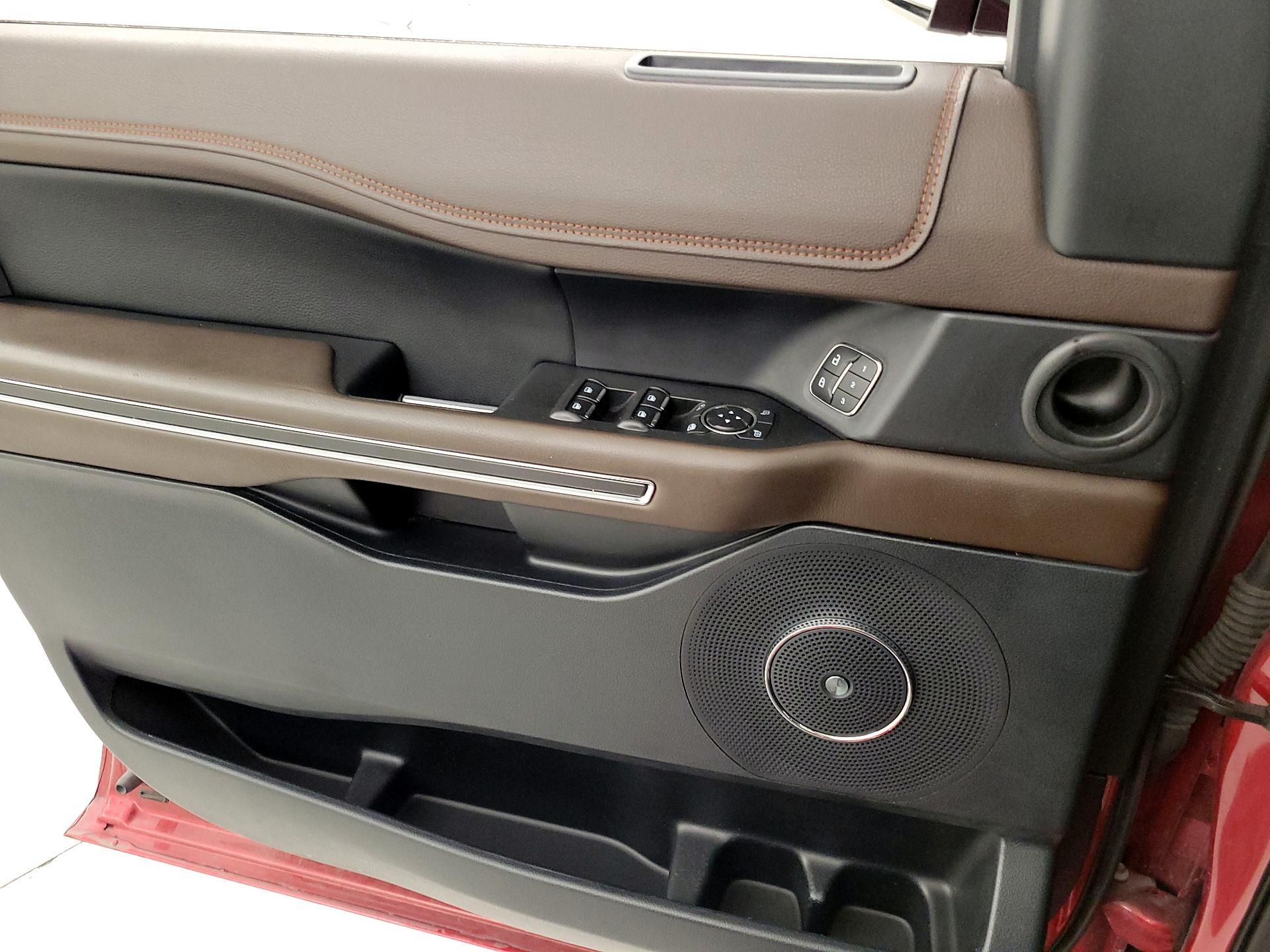 Thumbnail: 2020 Ford Expedition - 12