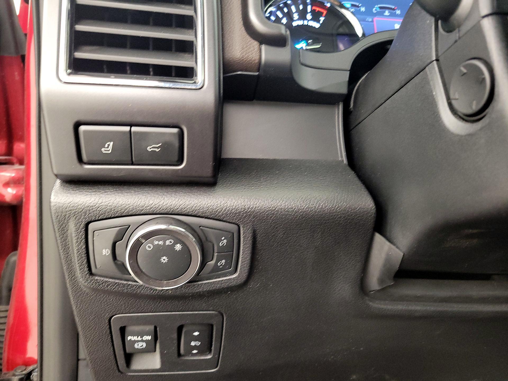 Thumbnail: 2020 Ford Expedition - 13