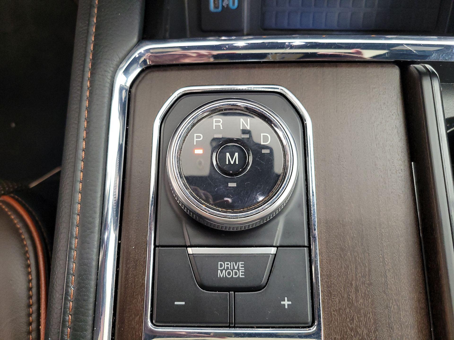 Thumbnail: 2020 Ford Expedition - 18