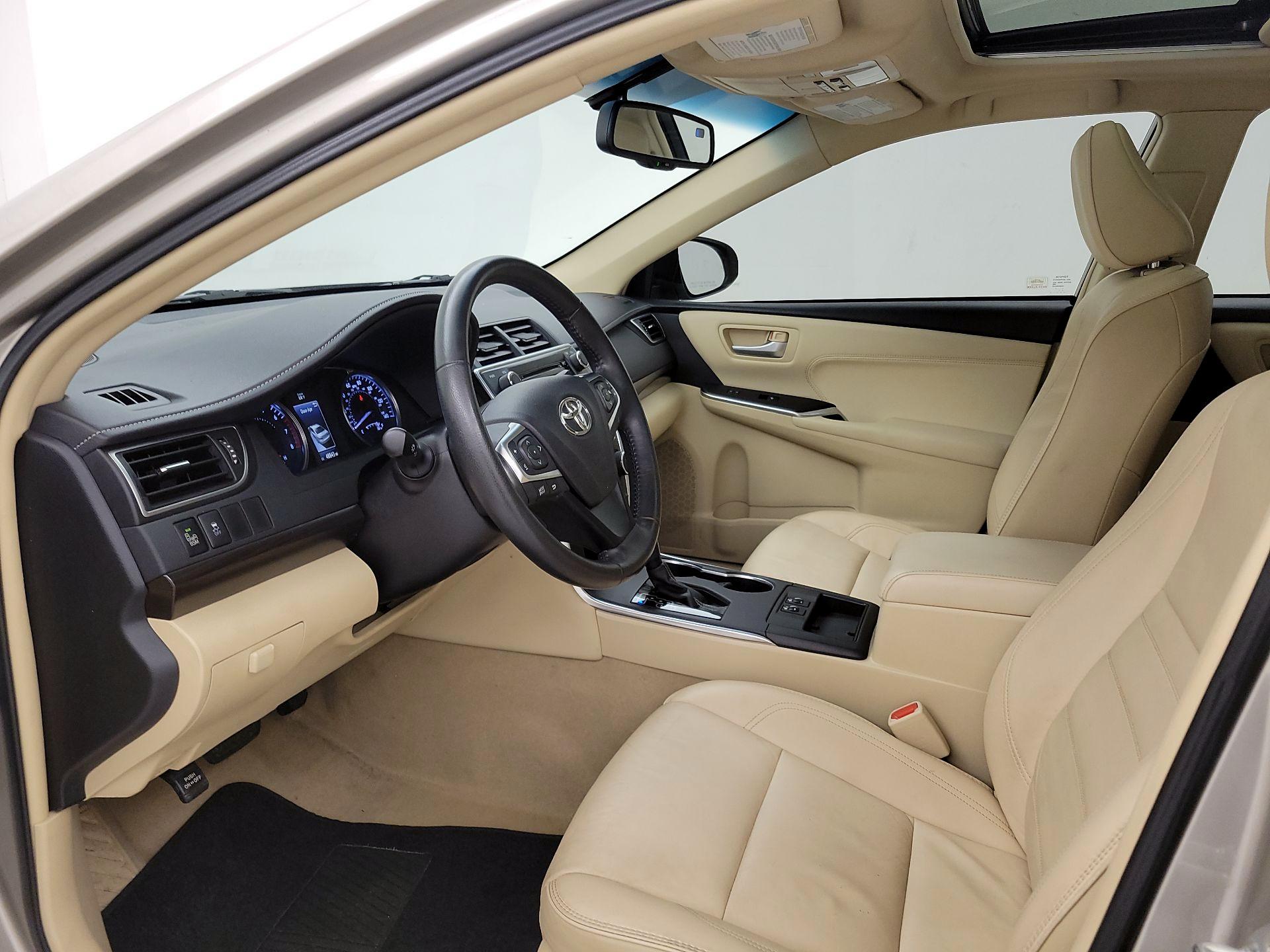 Thumbnail: 2015 Toyota Camry - 11