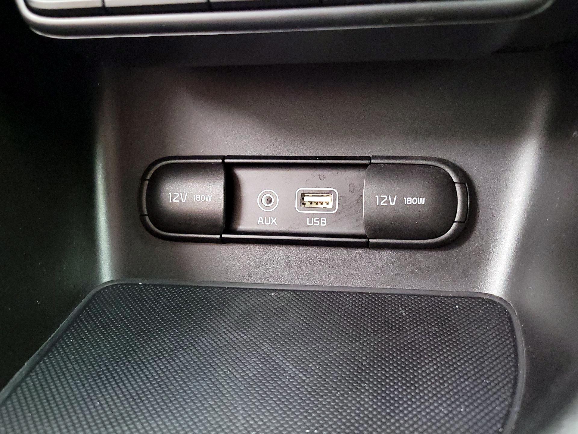 Thumbnail: 2017 Kia Sportage - 19