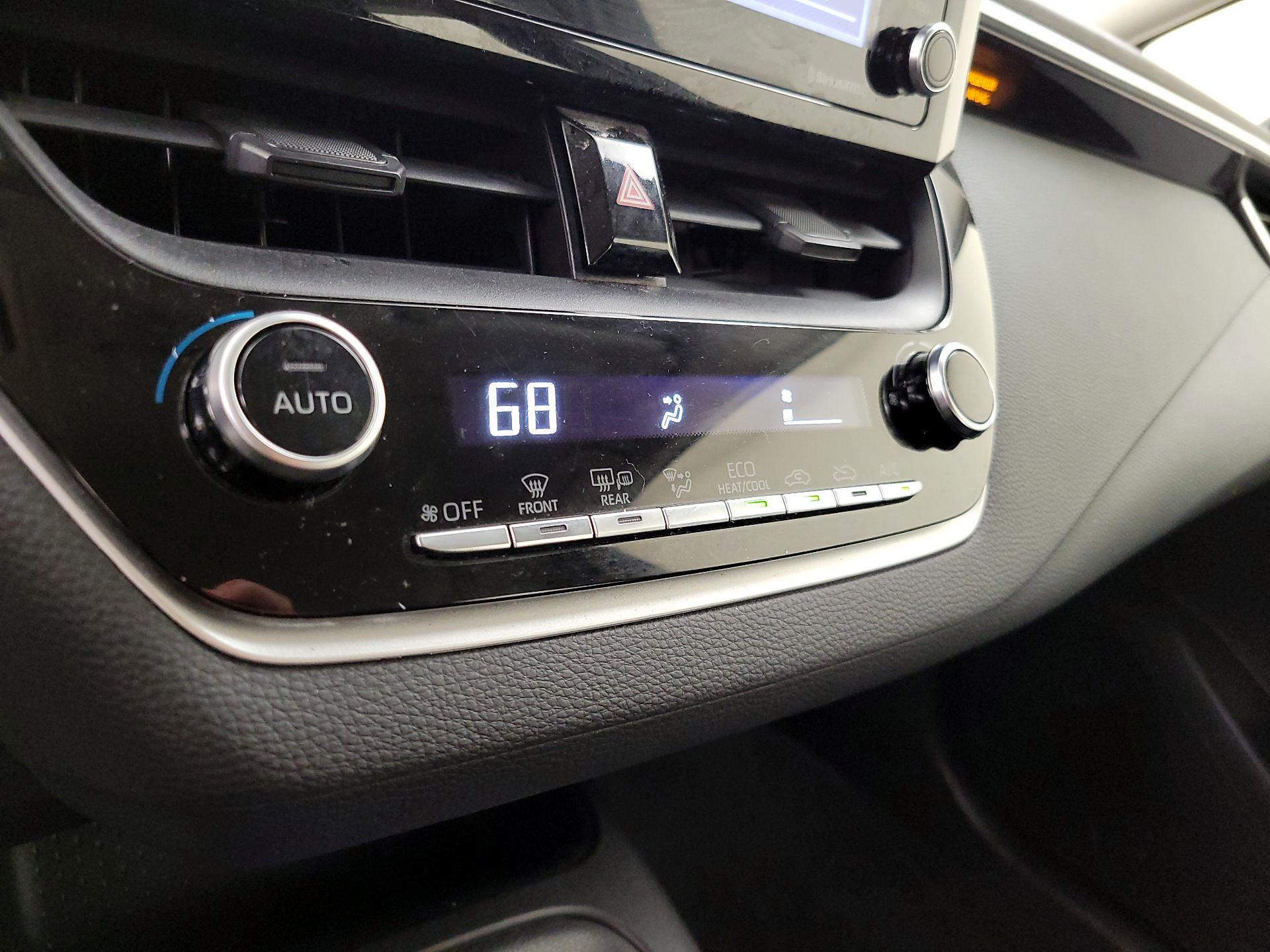 Thumbnail: 2021 Toyota Corolla - 16