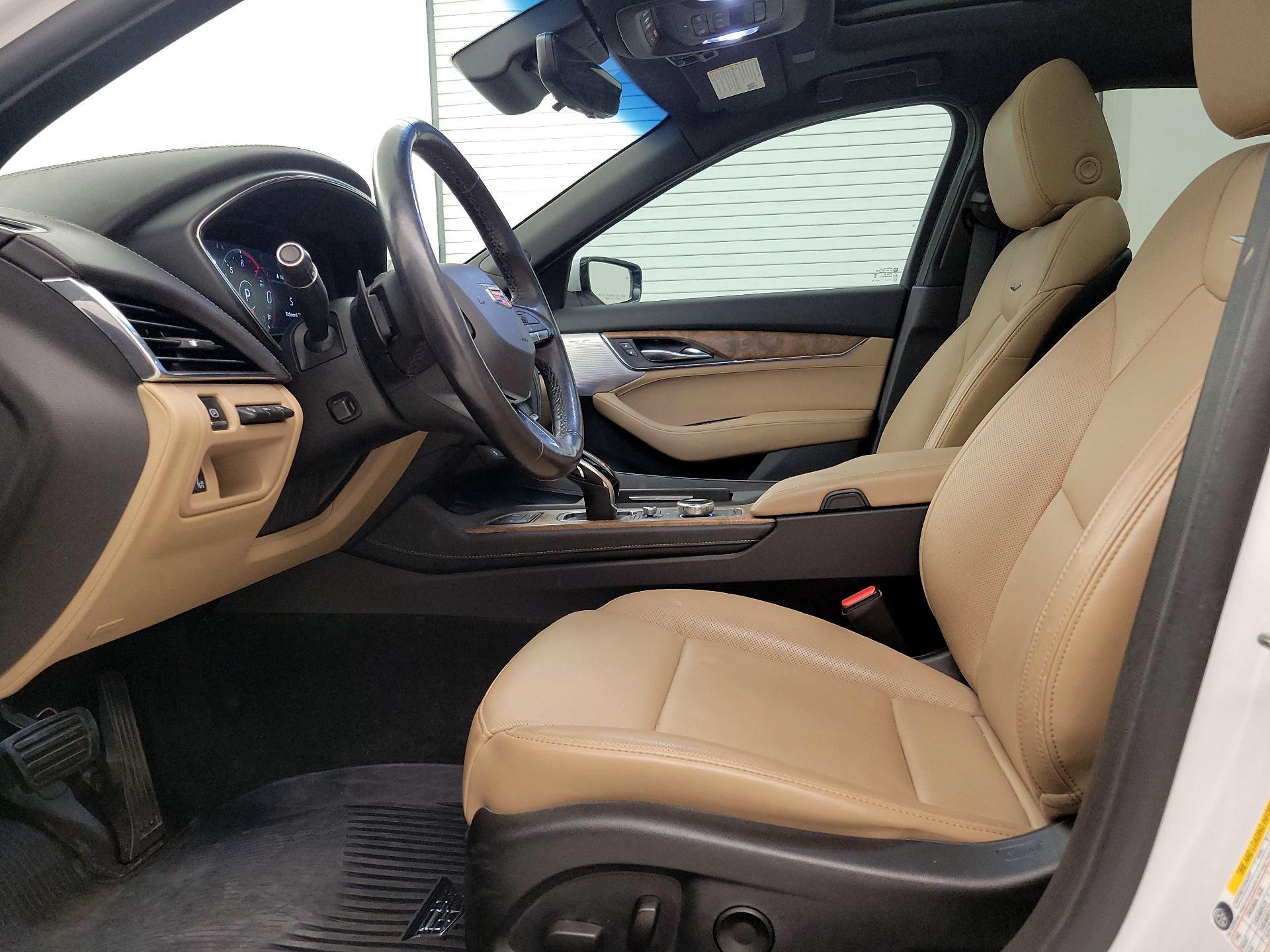 Thumbnail: 2022 Cadillac CT5 - 11