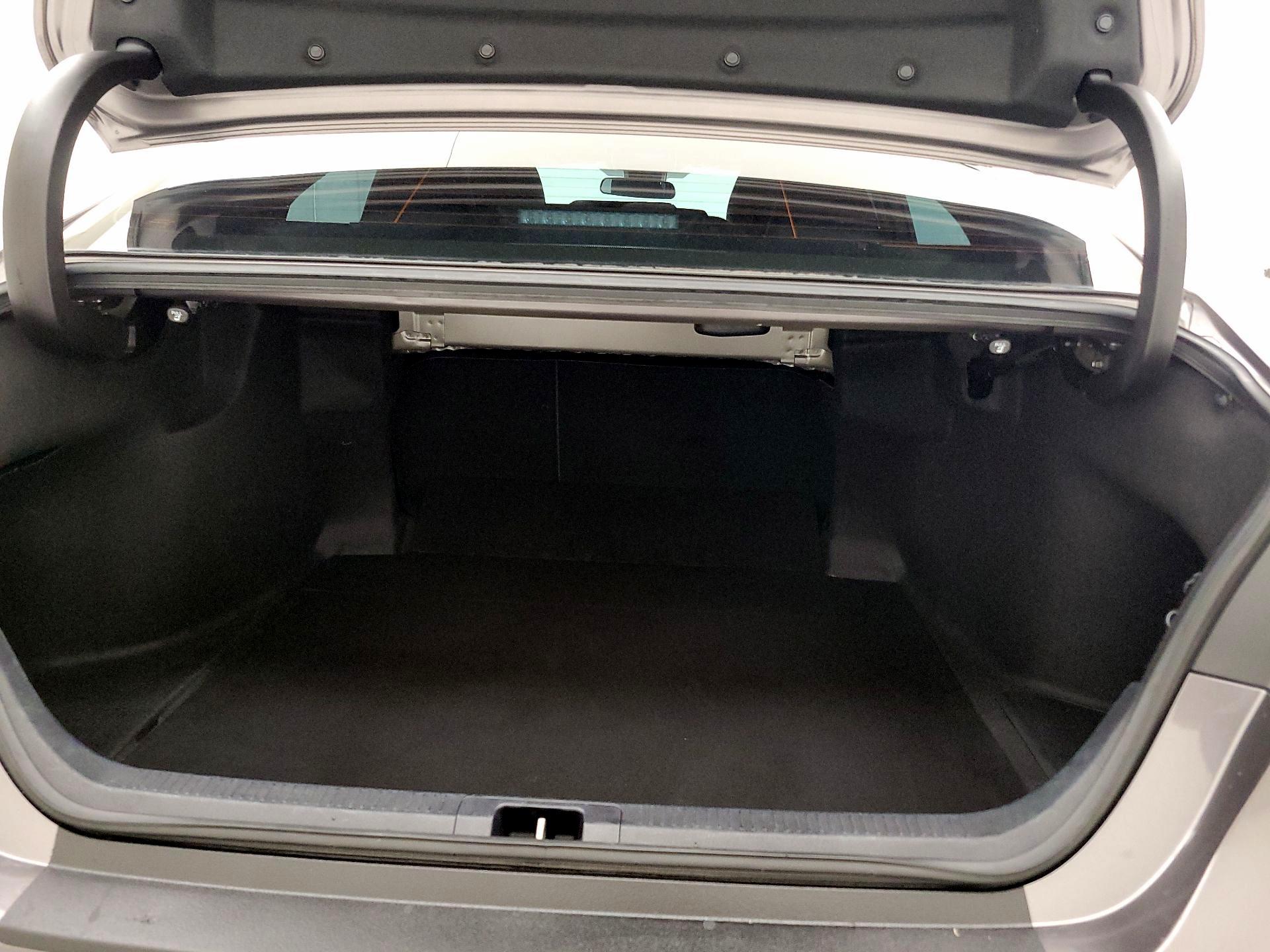 Thumbnail: 2021 Toyota Camry - 20