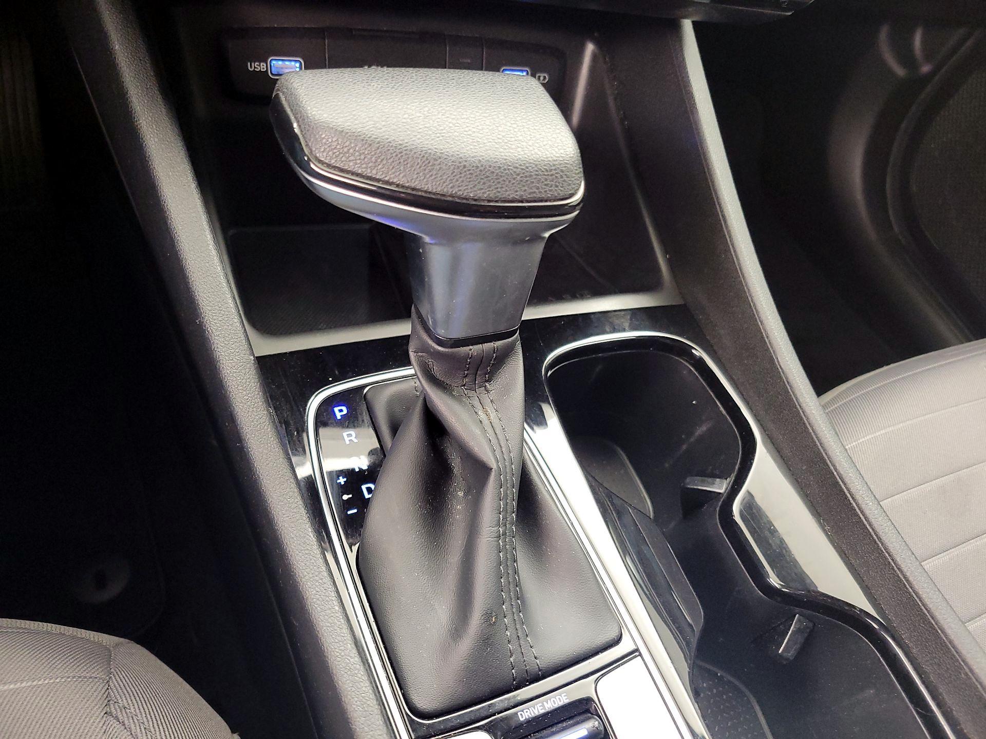 Thumbnail: 2022 Hyundai Santa Cruz - 17