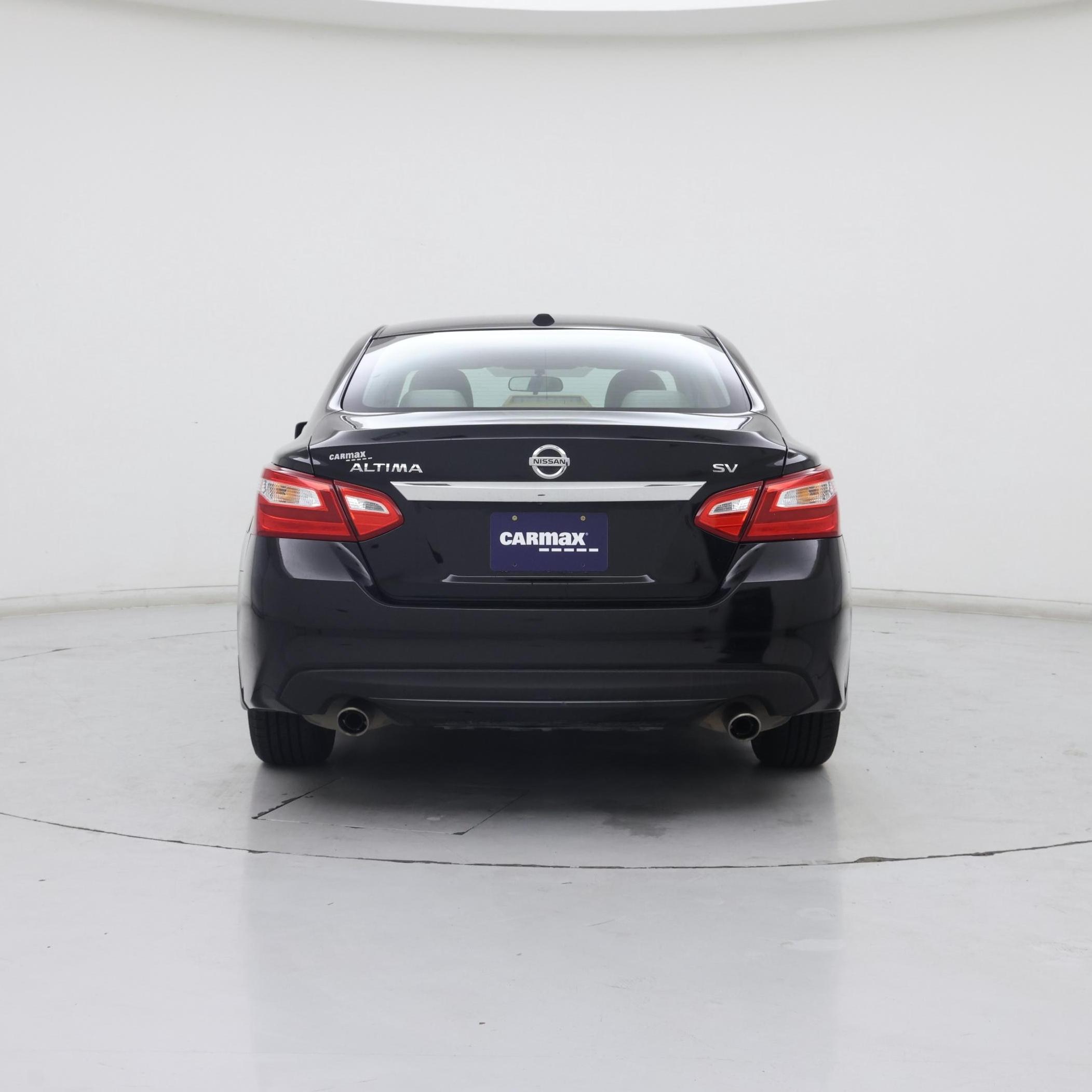 Thumbnail: 2017 Nissan Altima - 6