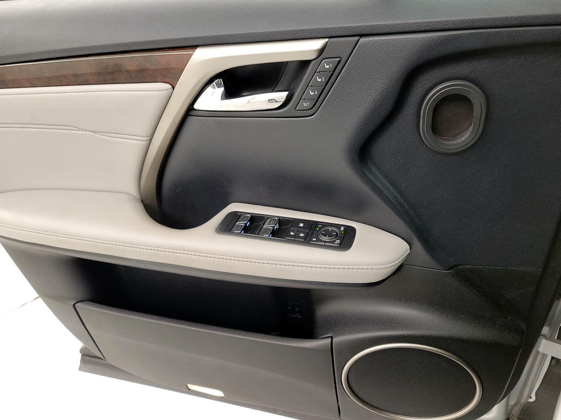 Thumbnail: 2017 Lexus RX - 12