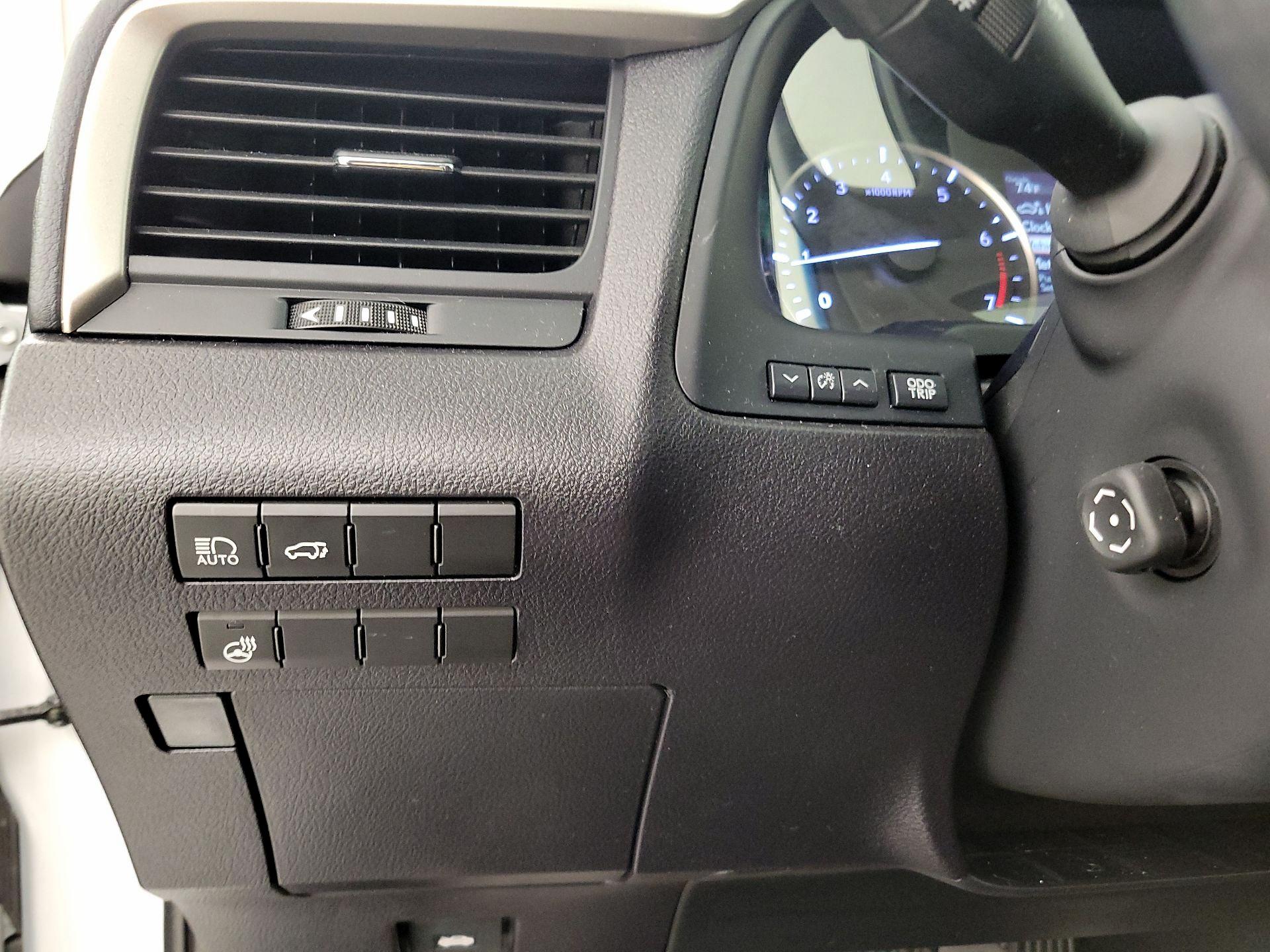 Thumbnail: 2017 Lexus RX - 13