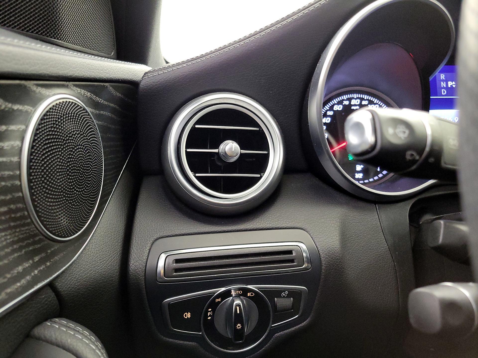 Thumbnail: 2016 Mercedes-Benz C-Class - 13