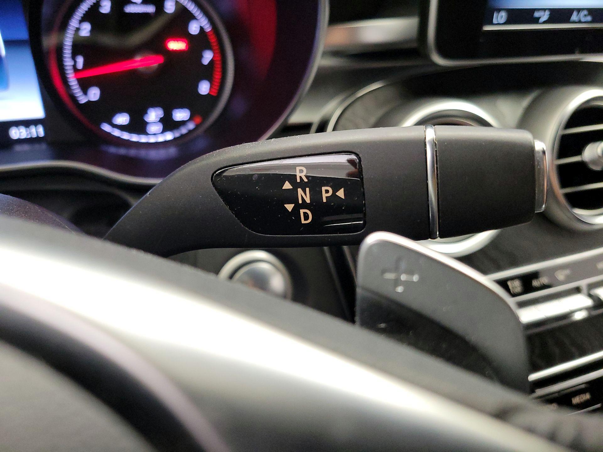 Thumbnail: 2016 Mercedes-Benz C-Class - 17