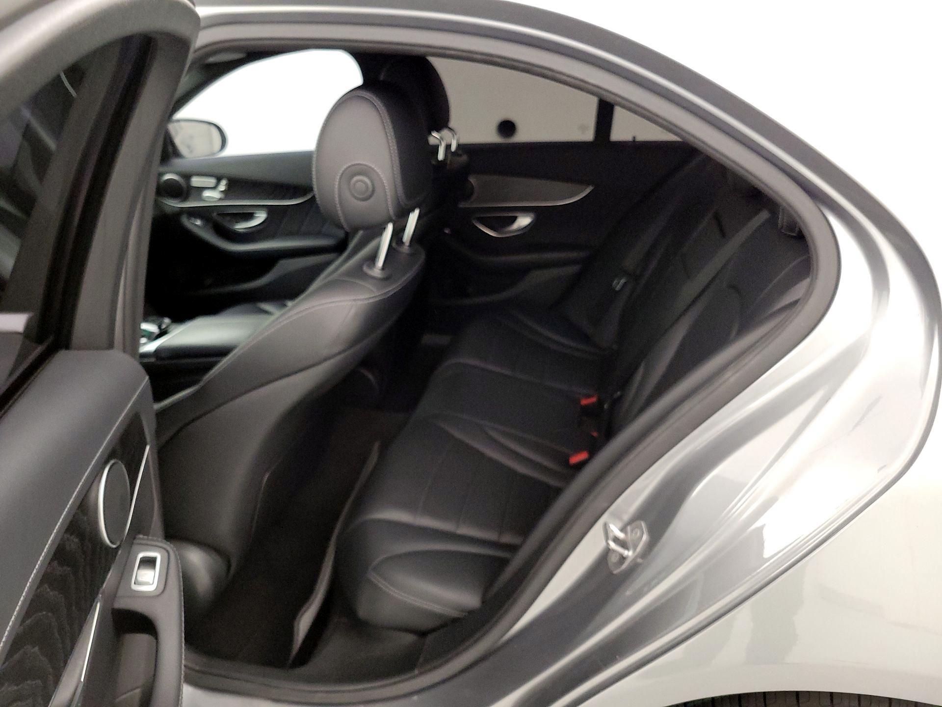 Thumbnail: 2016 Mercedes-Benz C-Class - 18