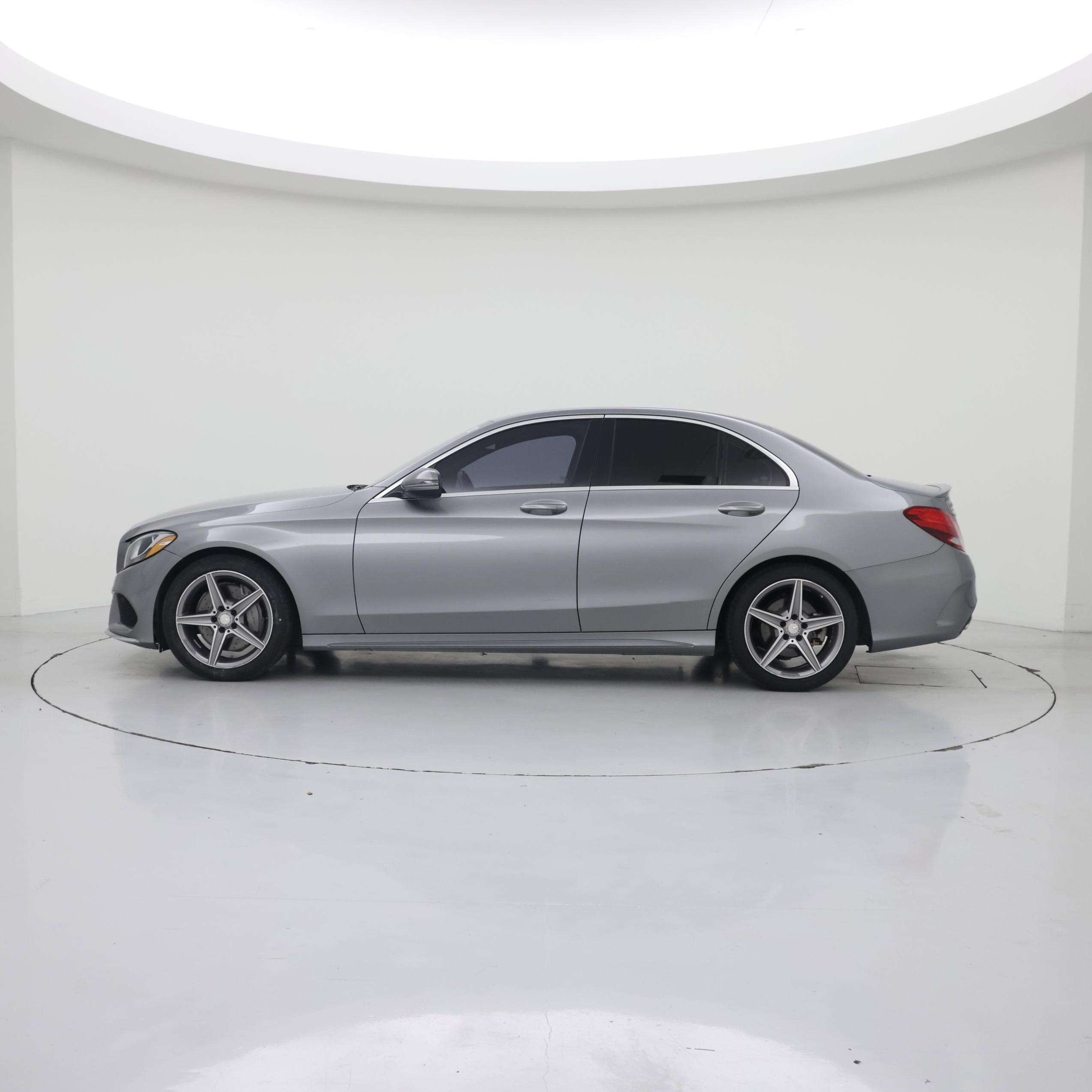 Thumbnail: 2016 Mercedes-Benz C-Class - 3