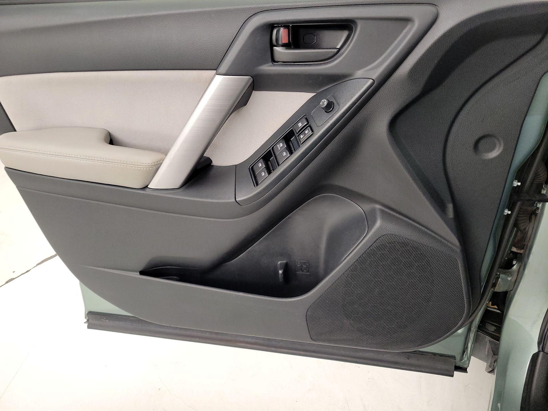 Thumbnail: 2016 Subaru Forester - 12