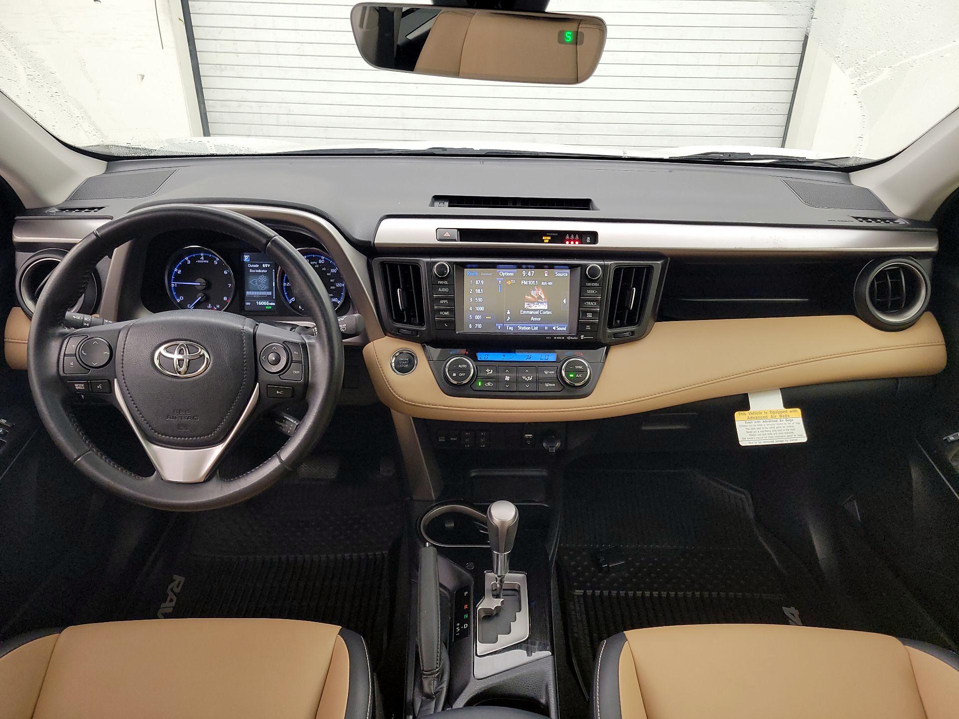 Thumbnail: 2018 Toyota RAV4 - 9