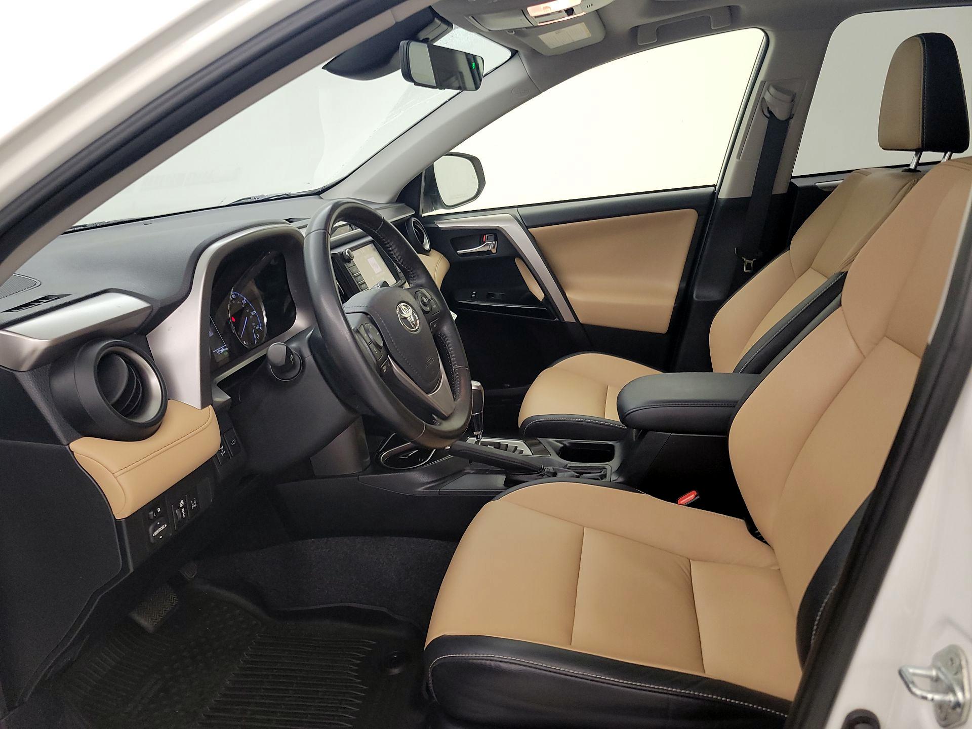 Thumbnail: 2018 Toyota RAV4 - 11