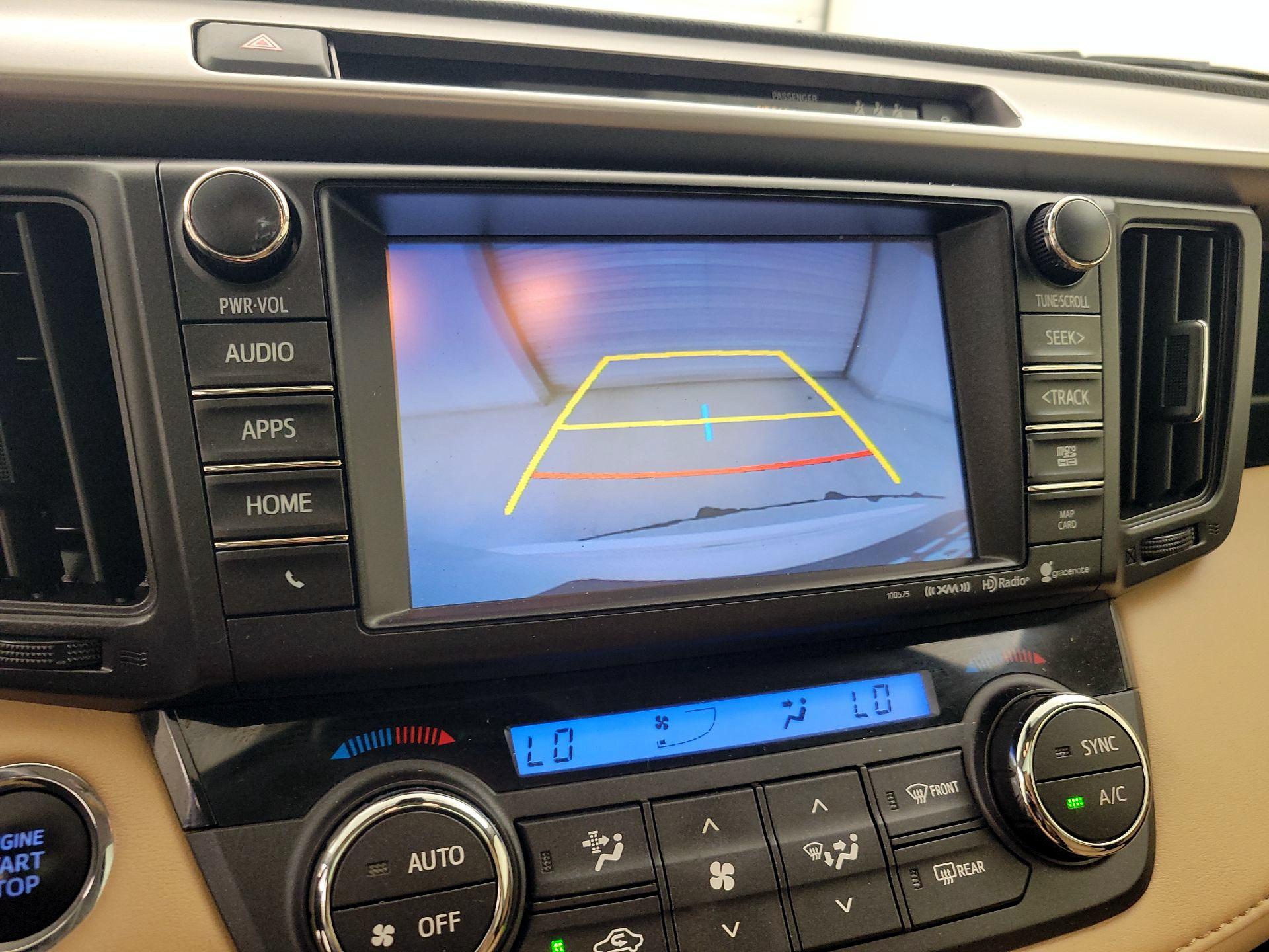 Thumbnail: 2018 Toyota RAV4 - 14