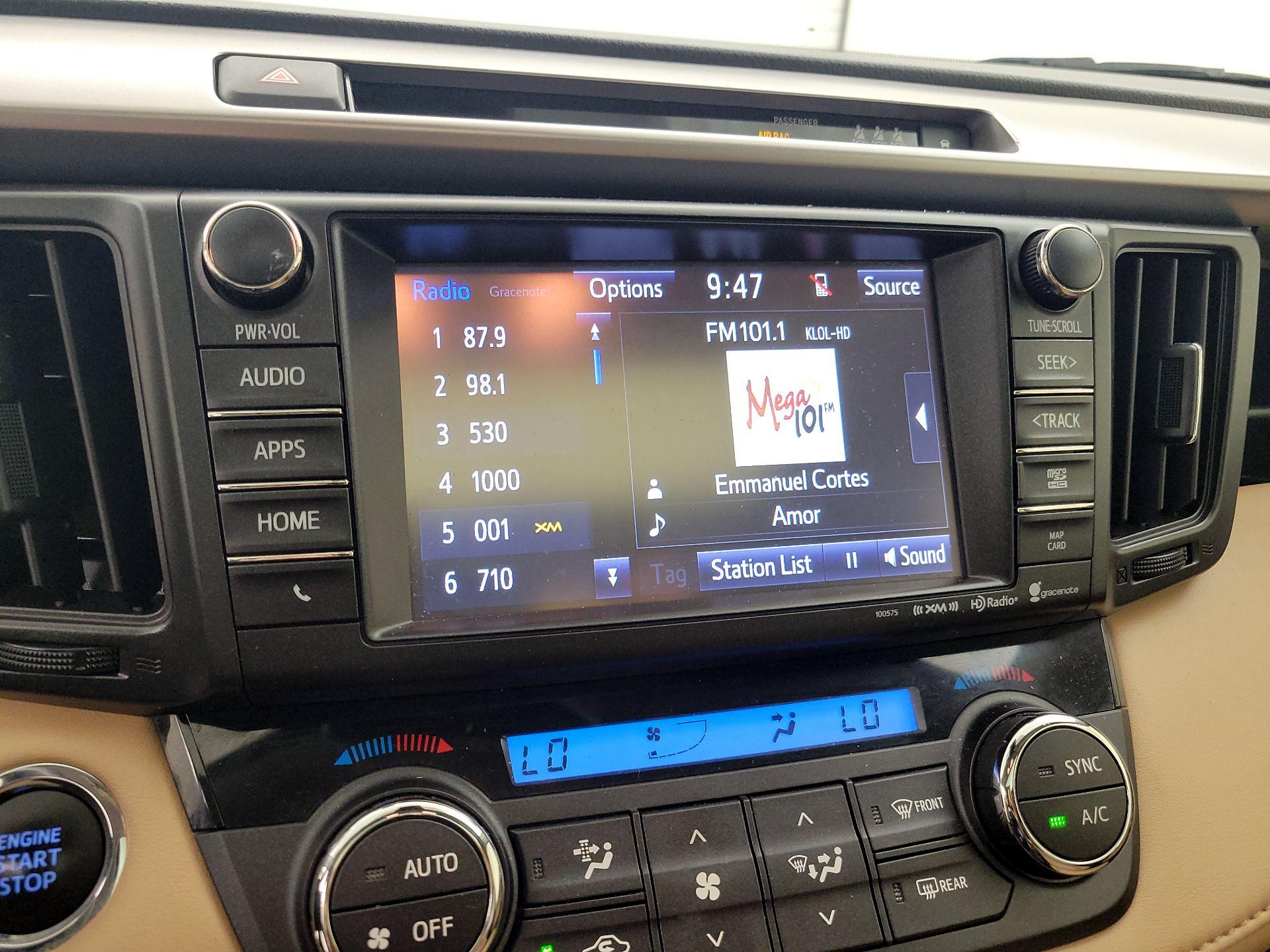 Thumbnail: 2018 Toyota RAV4 - 15