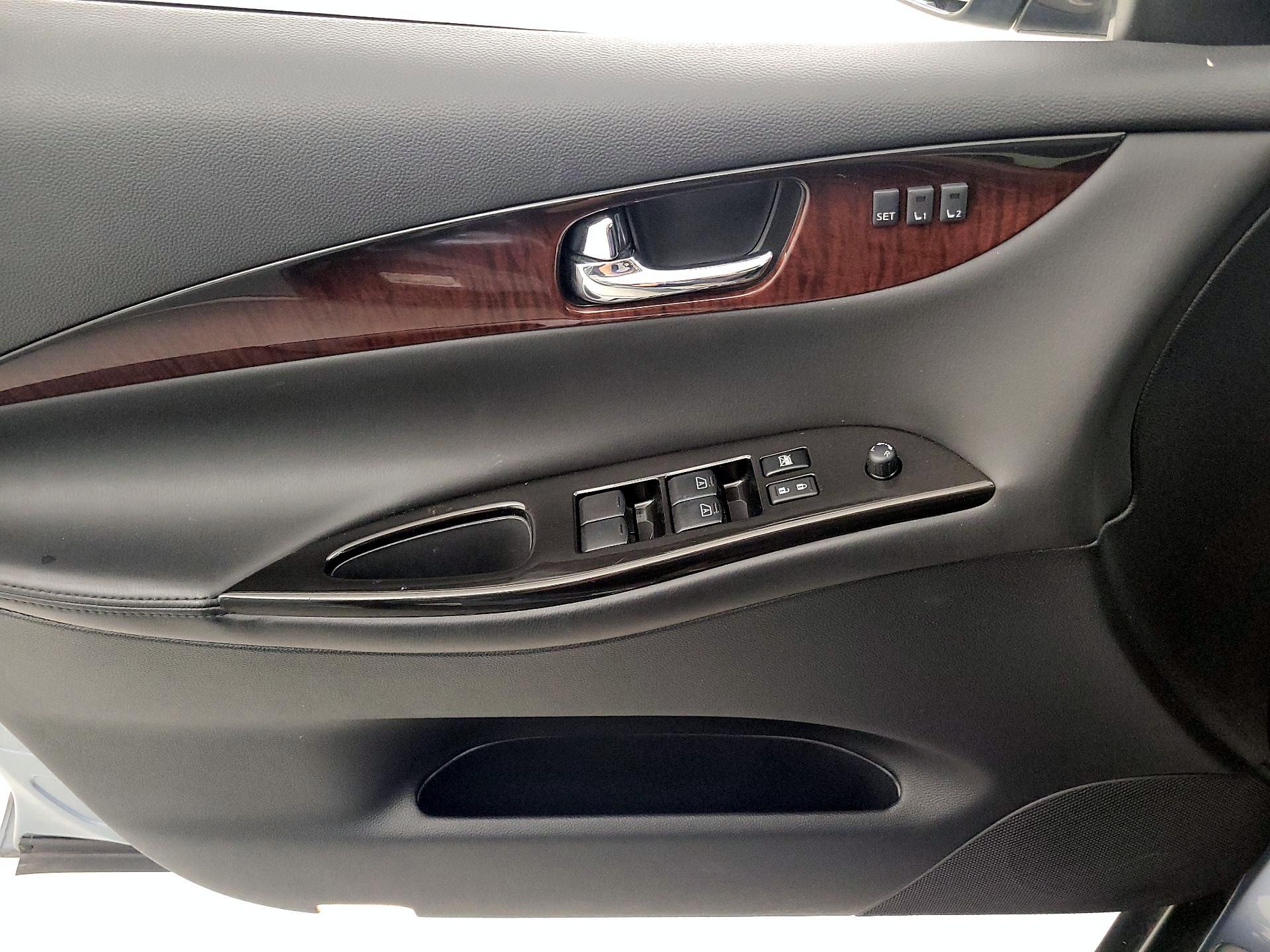 Thumbnail: 2016 INFINITI QX50 - 12