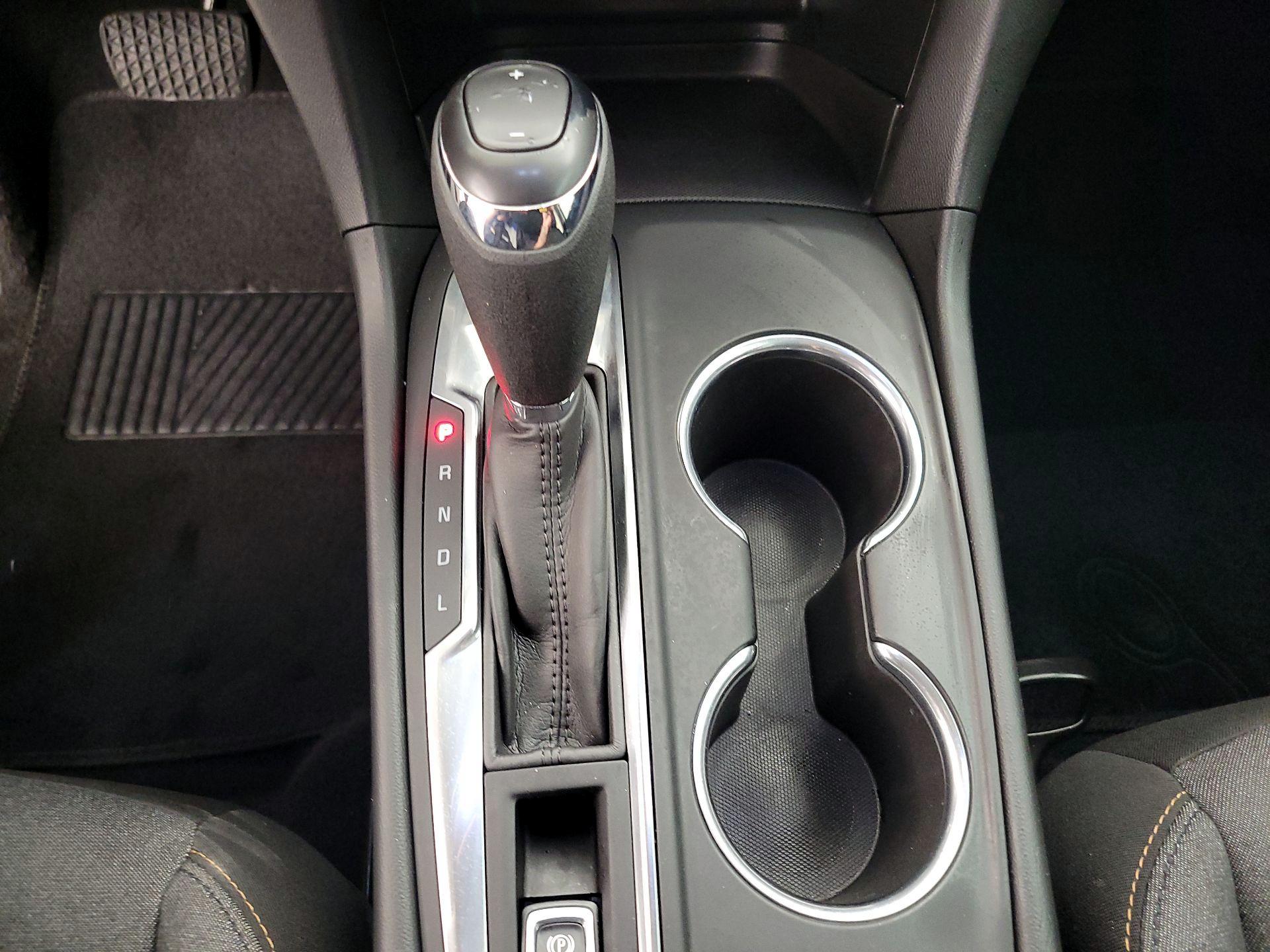 Thumbnail: 2020 Chevrolet Equinox - 17