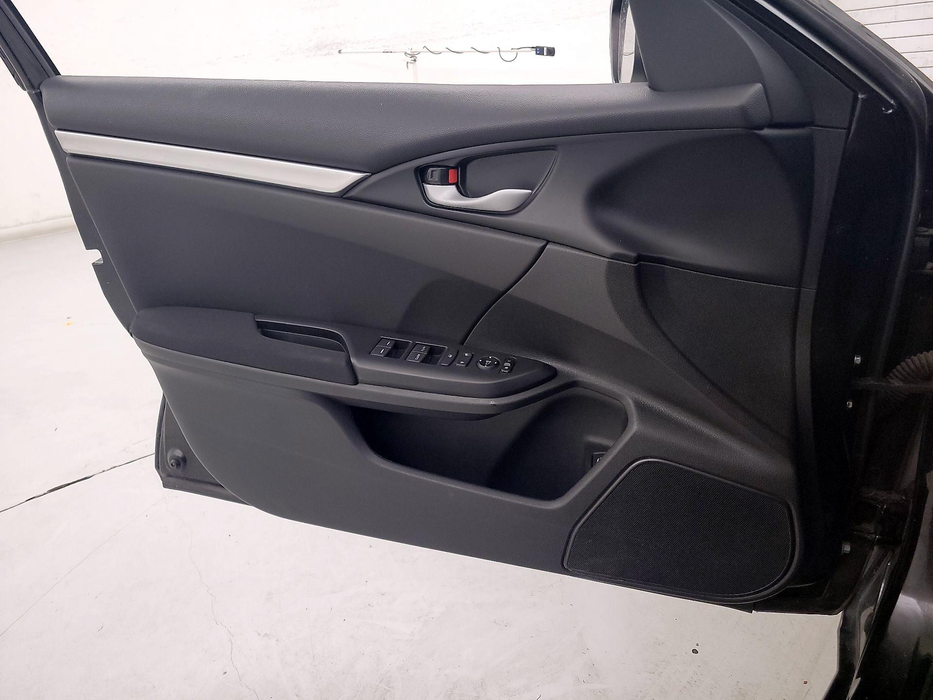 Thumbnail: 2019 Honda Civic - 12