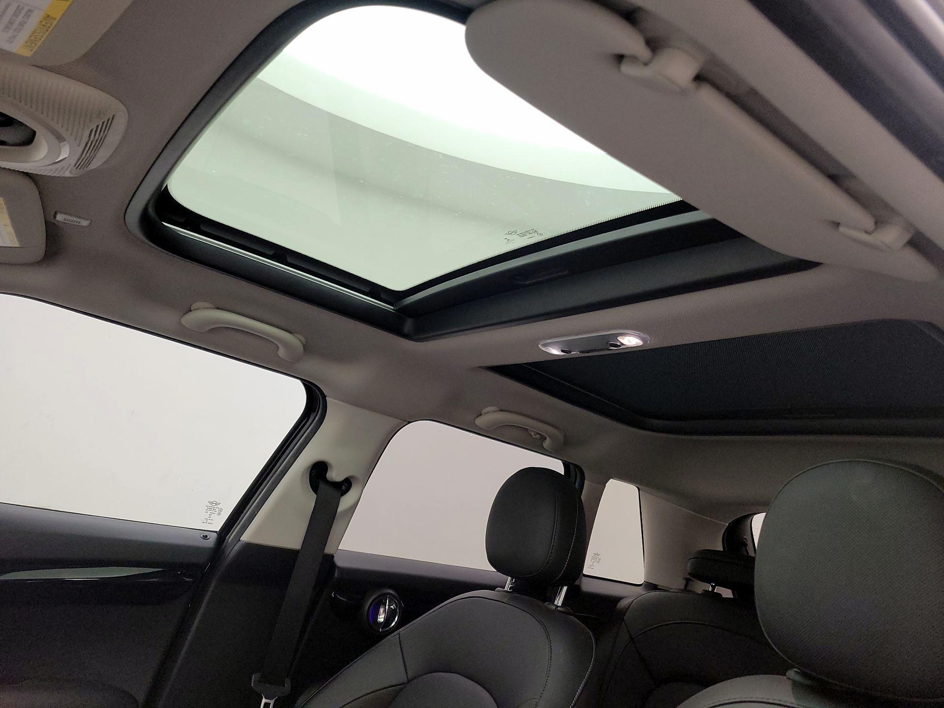 Thumbnail: 2020 MINI Cooper Hardtop - 19