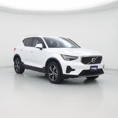 2025 Volvo XC40 B5 Core Bright Theme
